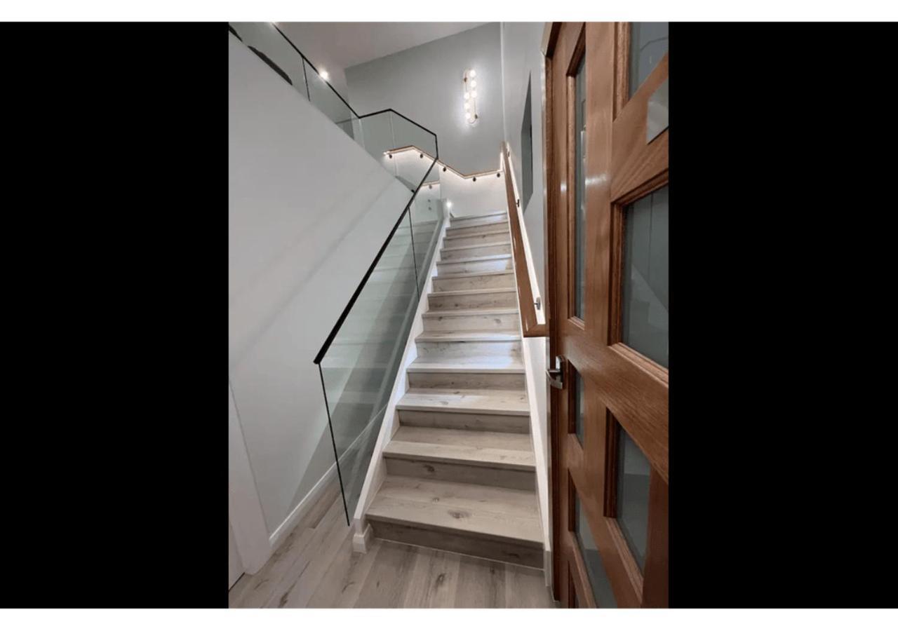 Double or Twin Room Private Bathroom