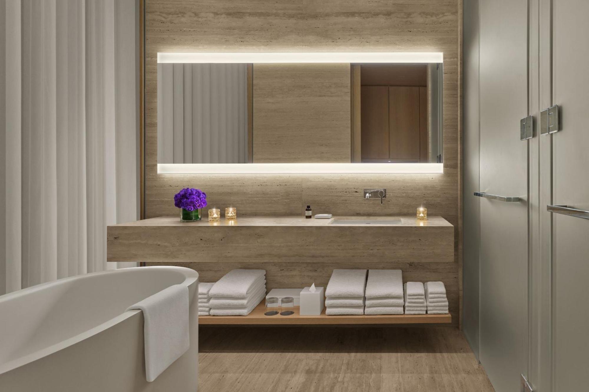 Guest King Room with Balcony