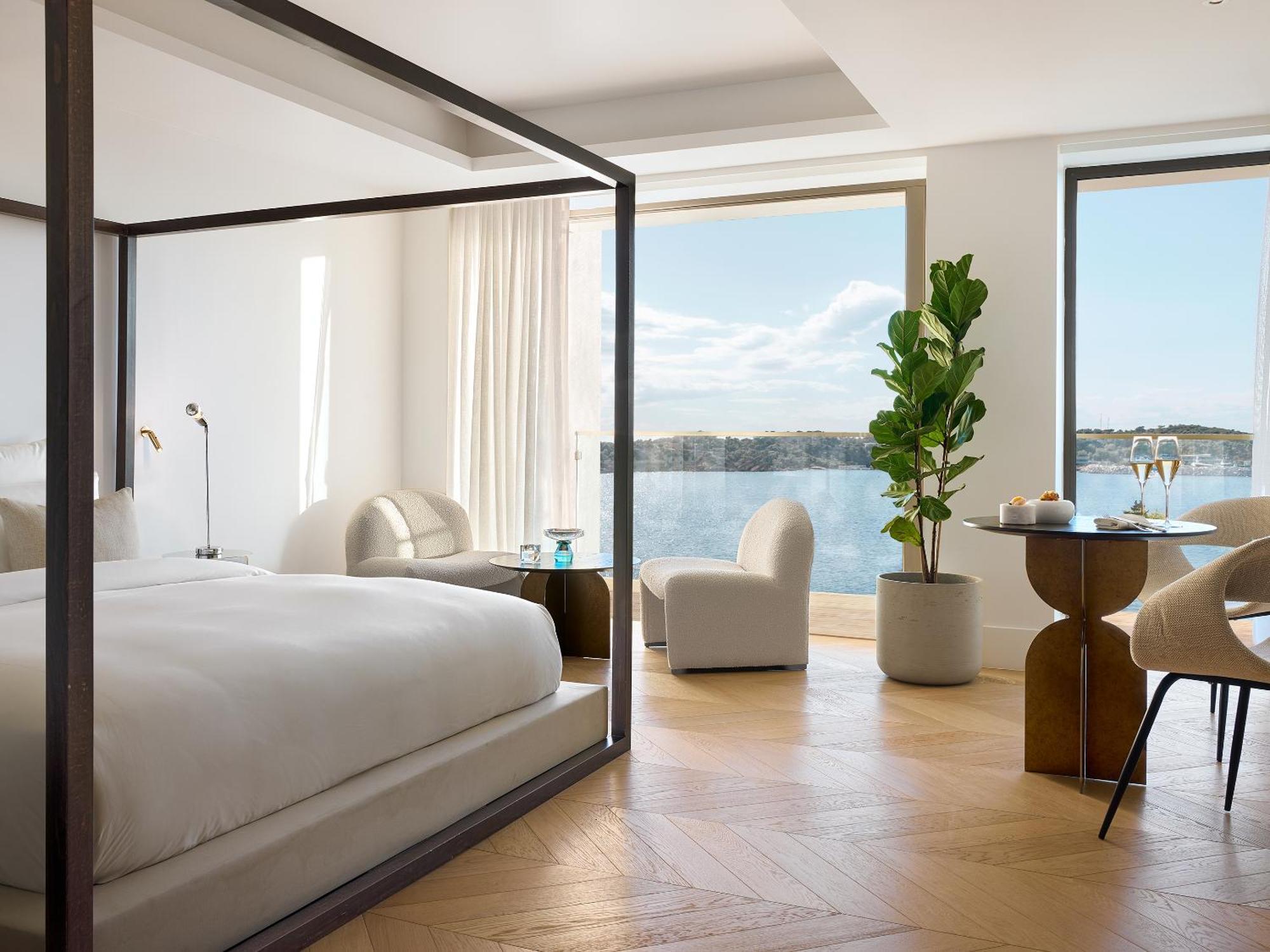 Club Junior Suite Sea & Astir Marina Views,1610215684:JPEG