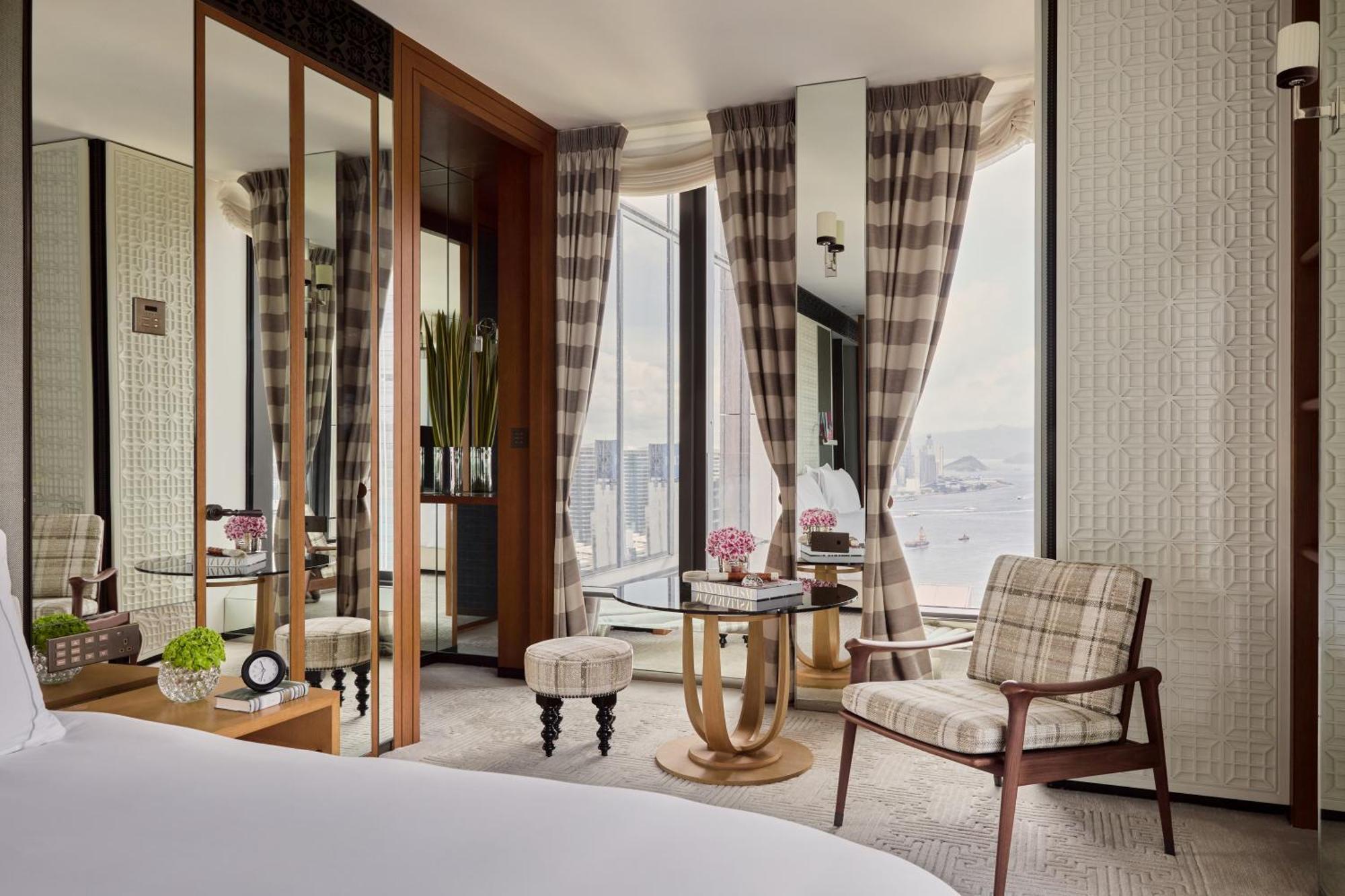Twin Room Kowloon Peak View