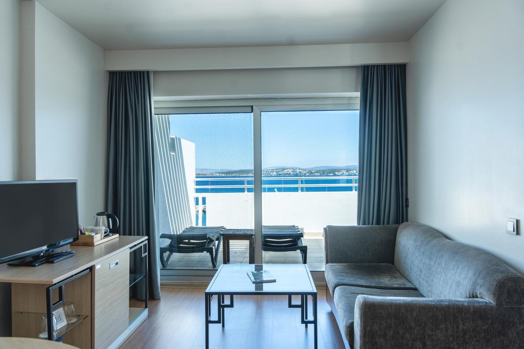 Large Double Room,1611066916:JPEG