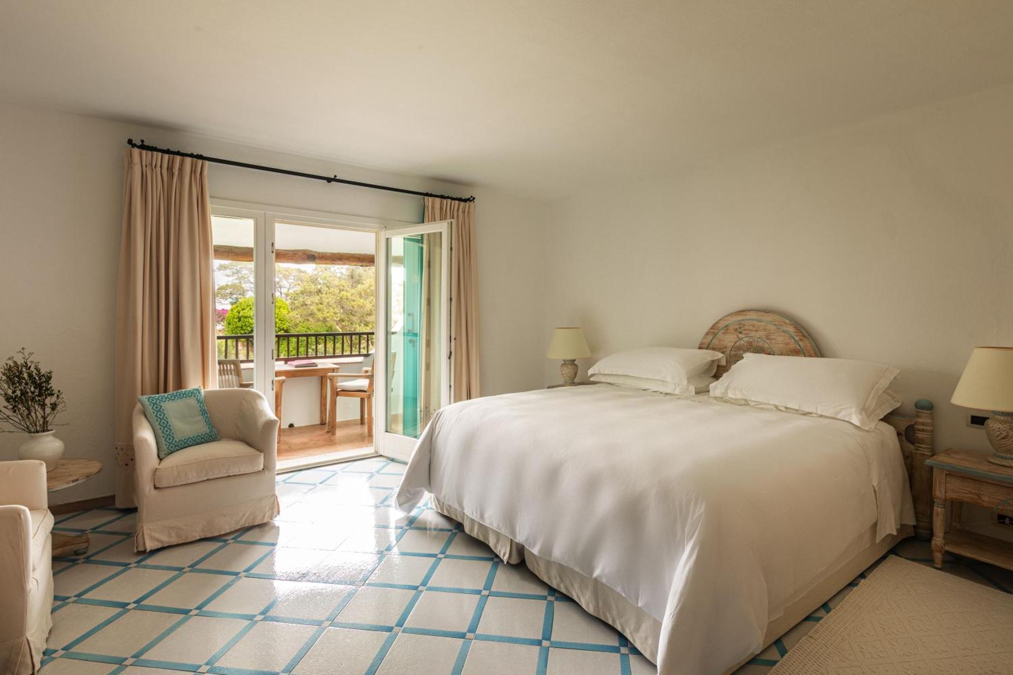 Deluxe Garden Room