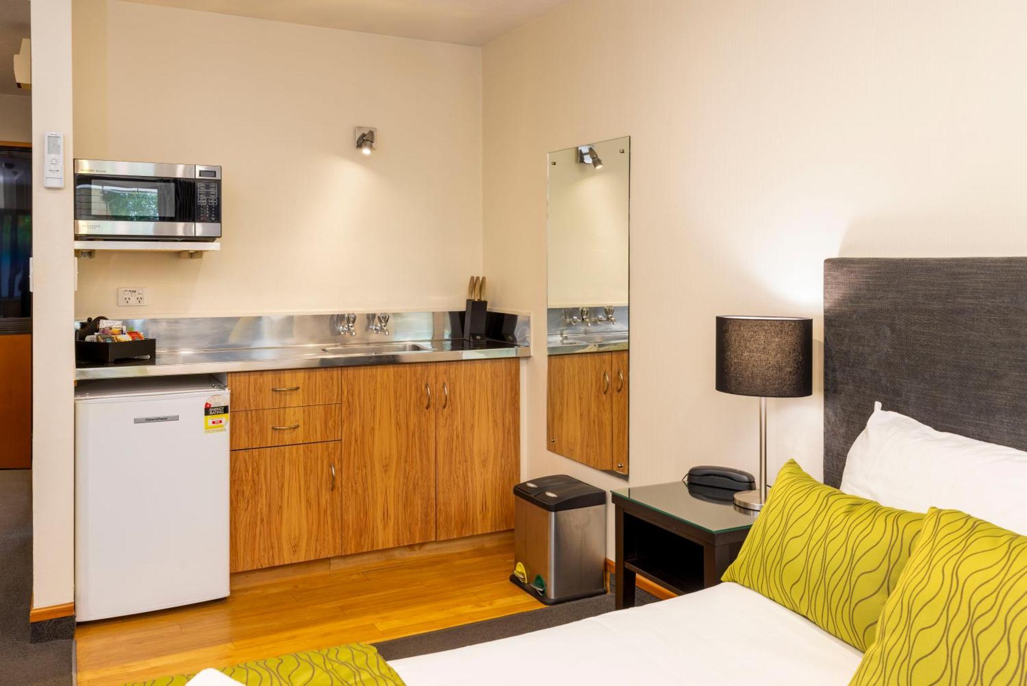 Motel Studio