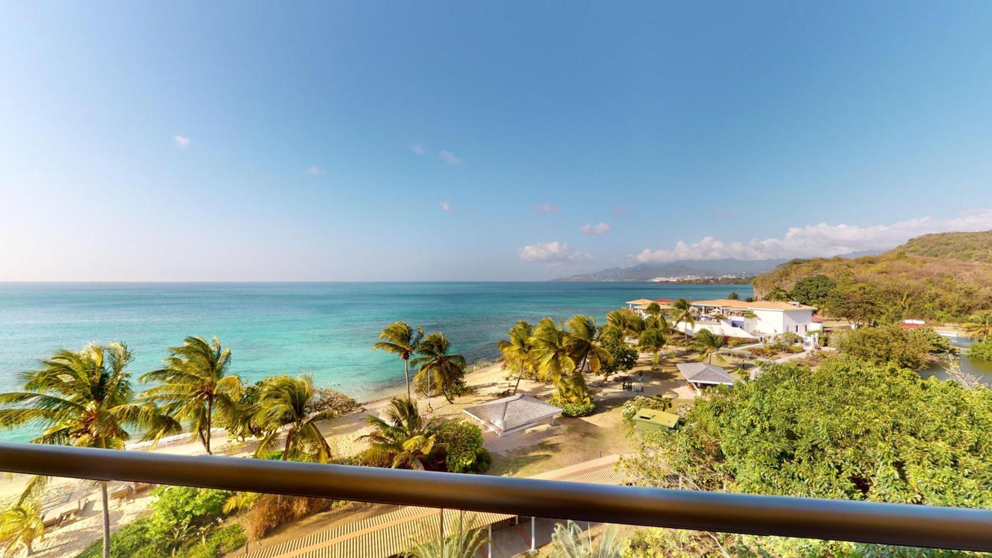 Luxury Presidential Ocean View One bedroom Suite Diamond Club
