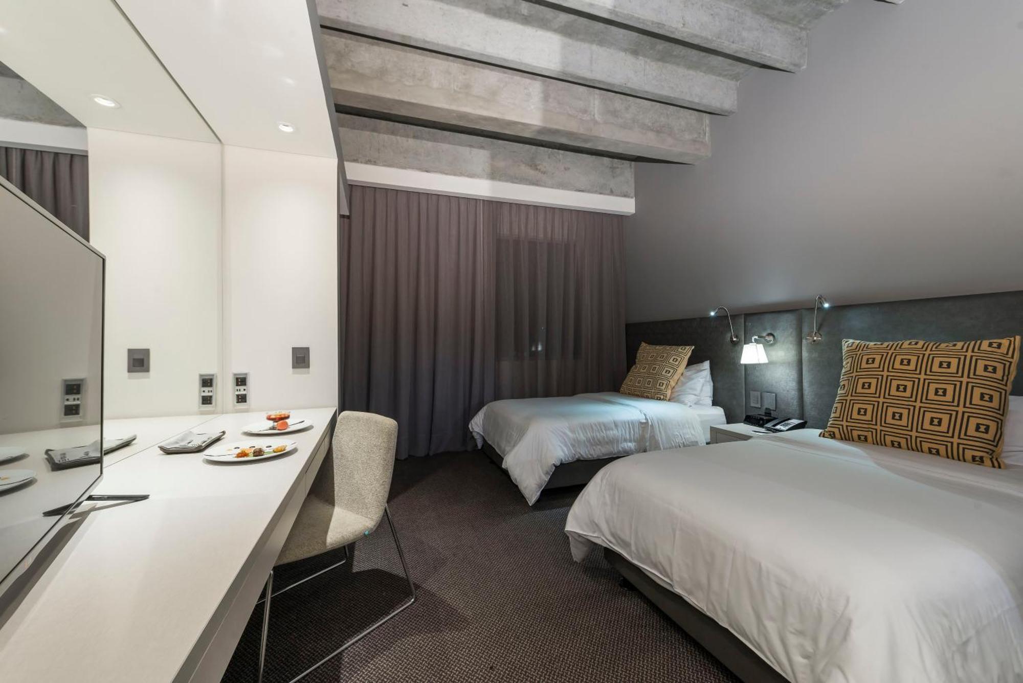 Standard Twin Room,1612982840:JPEG