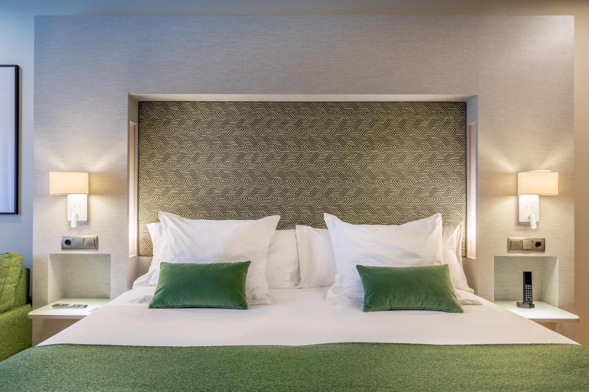 Deluxe Room a View