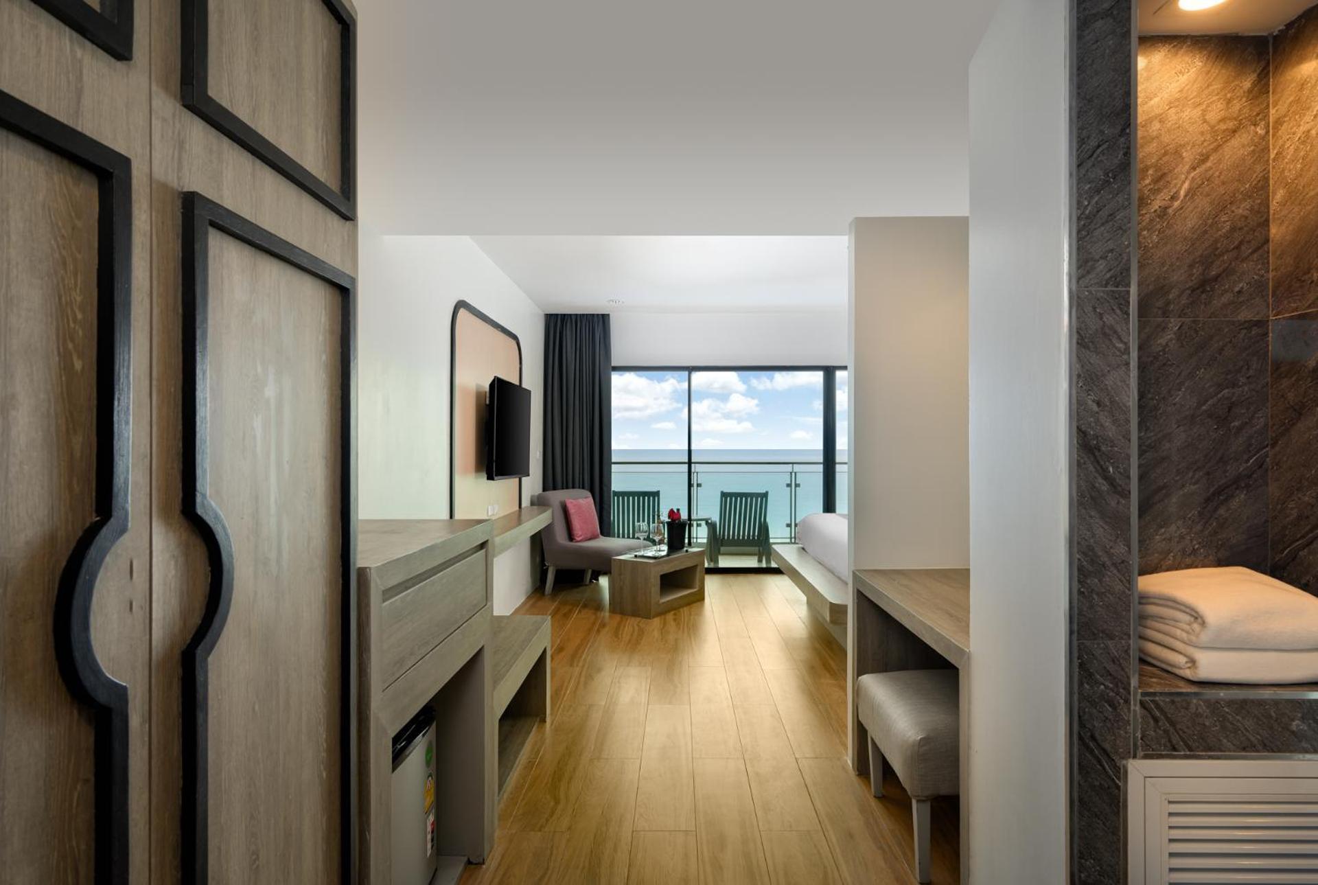 Grand Deluxe Honeymoon