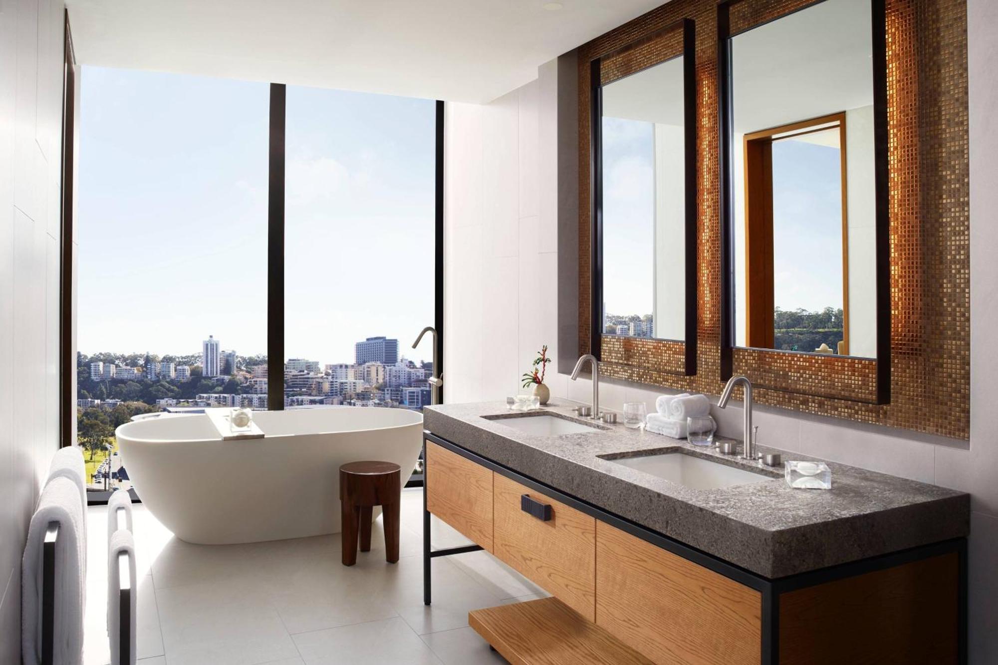 King Room Soaking Tub Skyline View