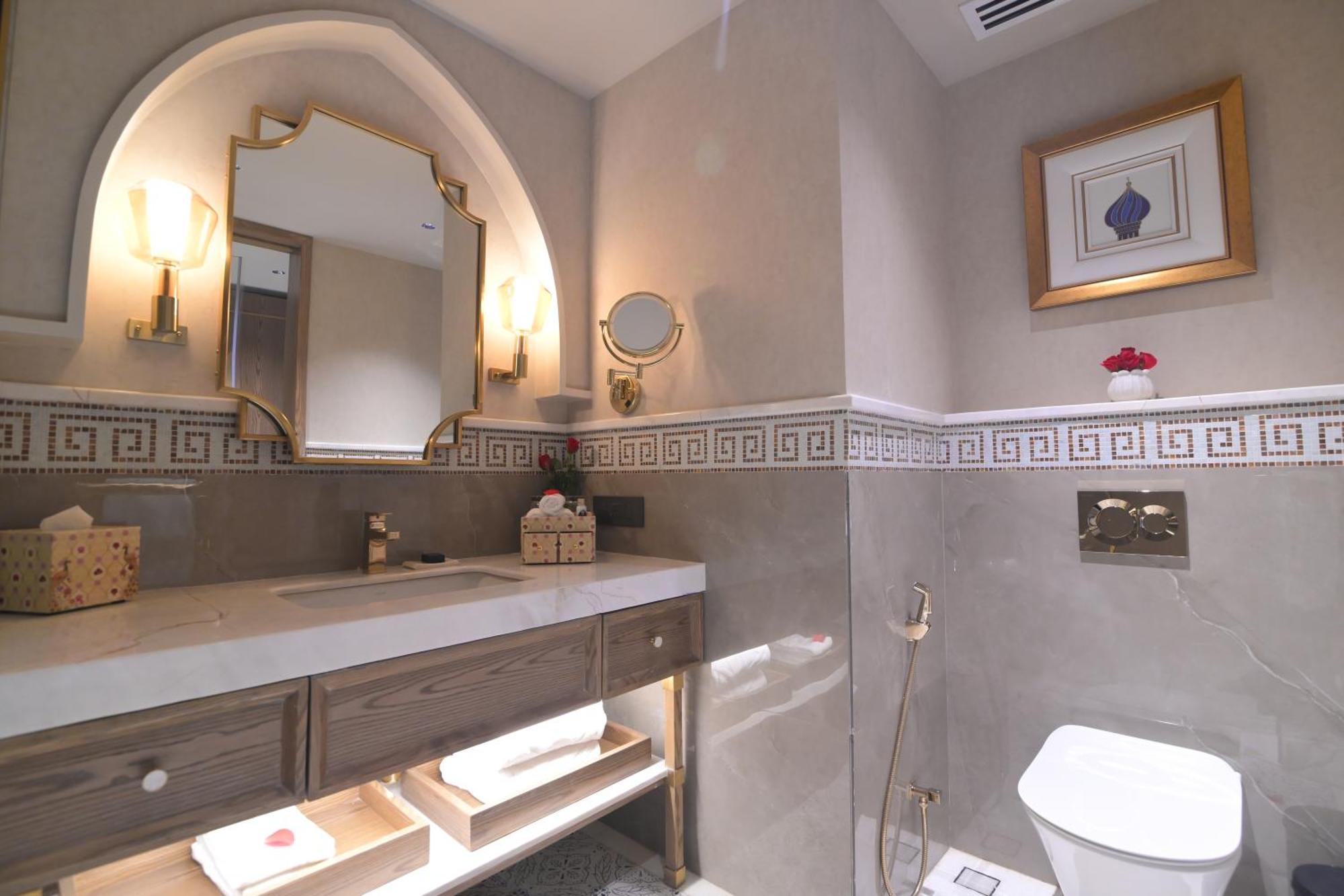 Luxury Room Twin Beds on food beverages laundry spa