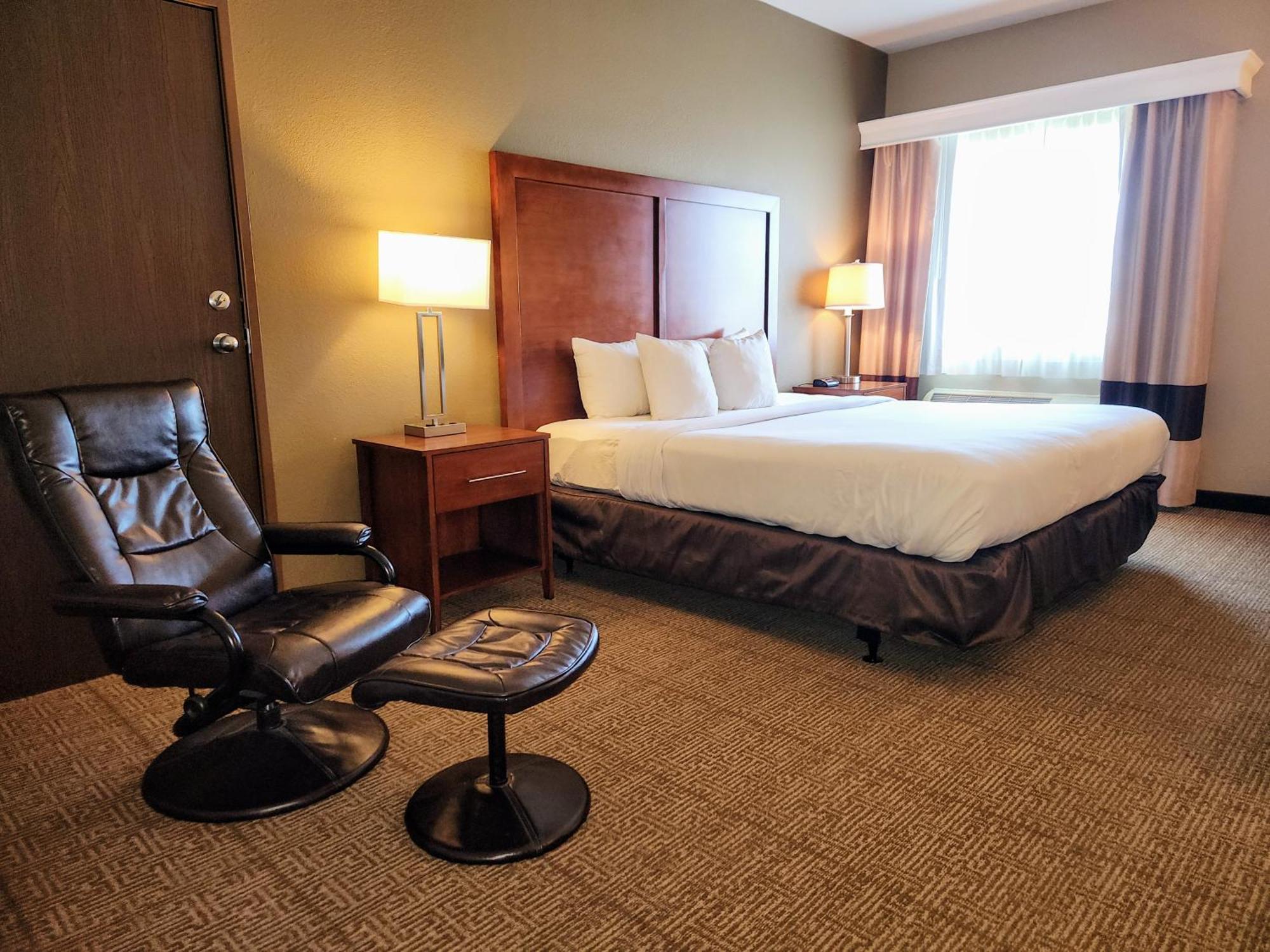 1 King Bed Nonsmoking Accessible Wheelchair accessible