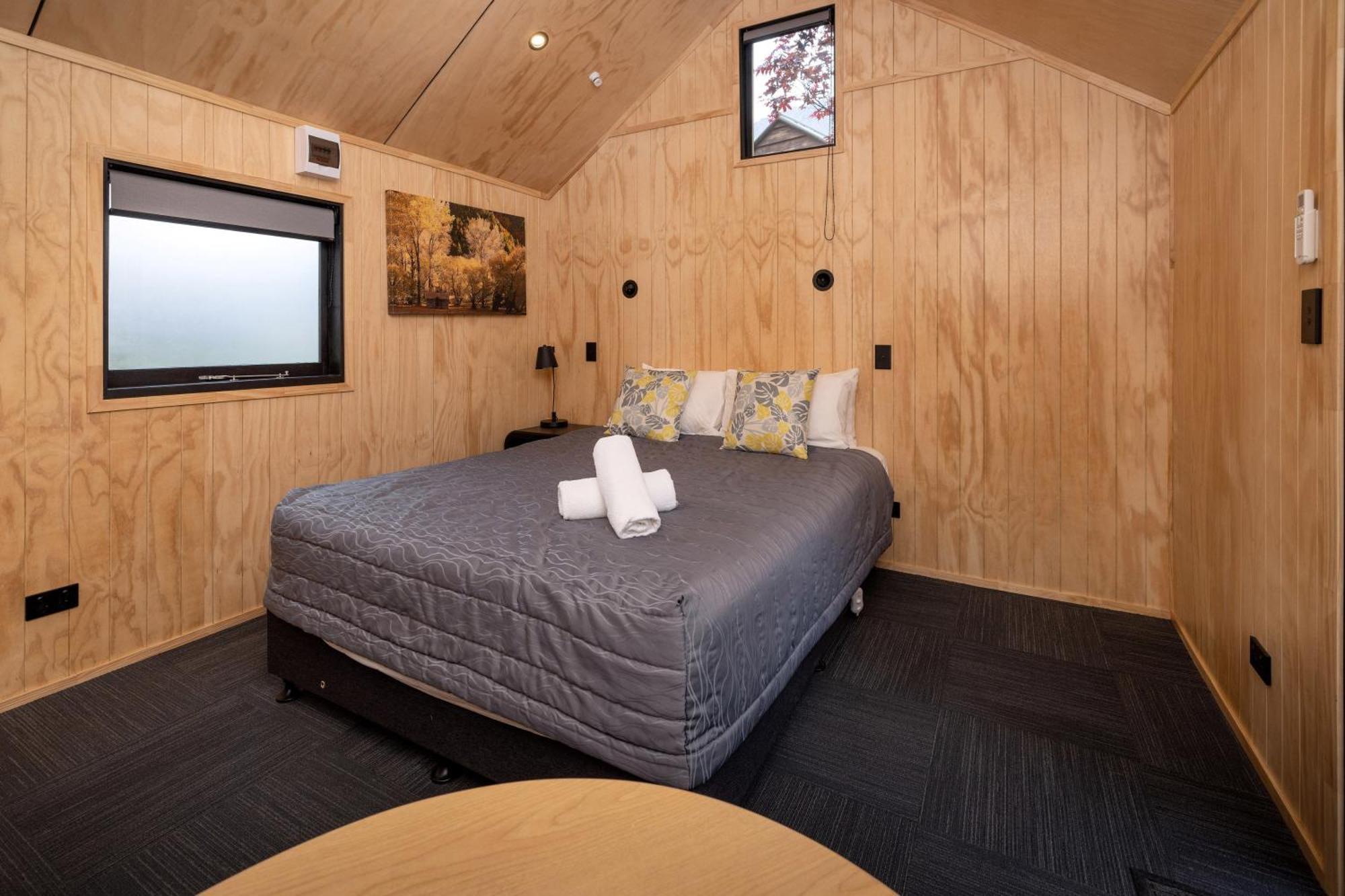 Standard Cabin - Queen,1614788647:JPEG