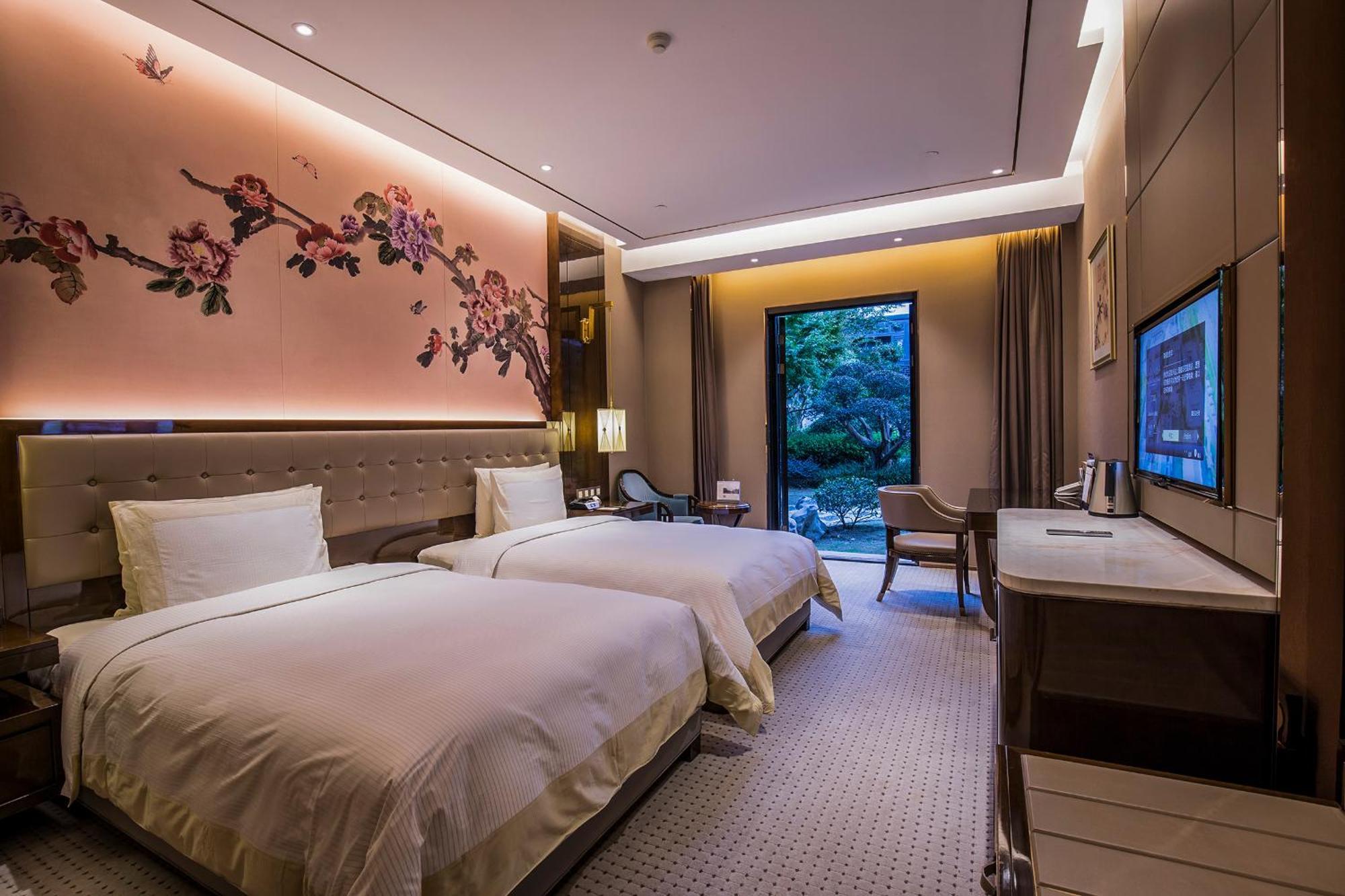 Deluxe Twin Room Garden View