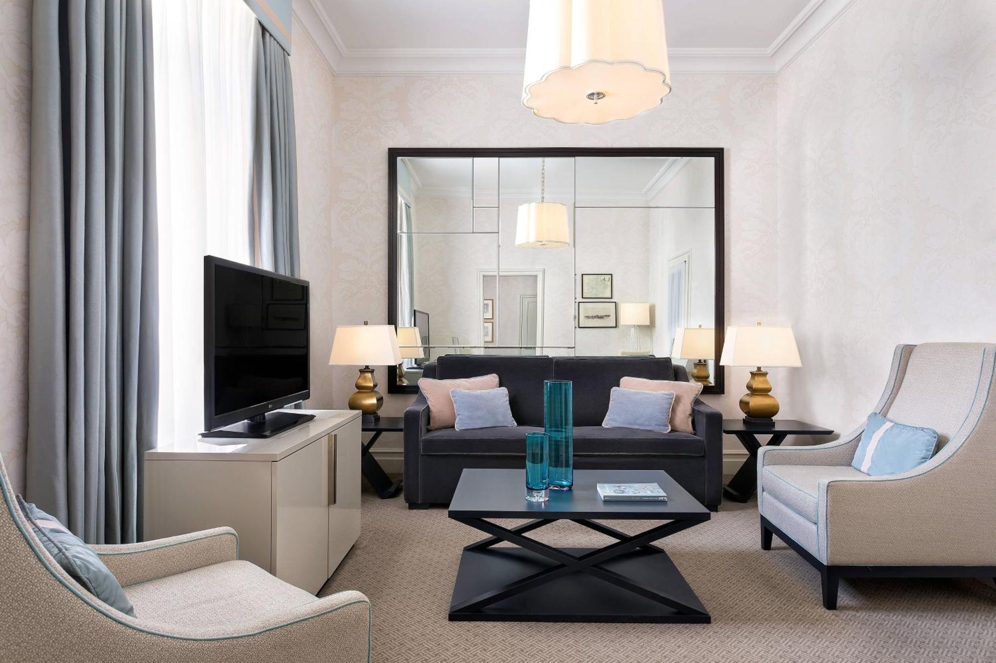 Bristol Suite 1 Bedroom Suite 1 King