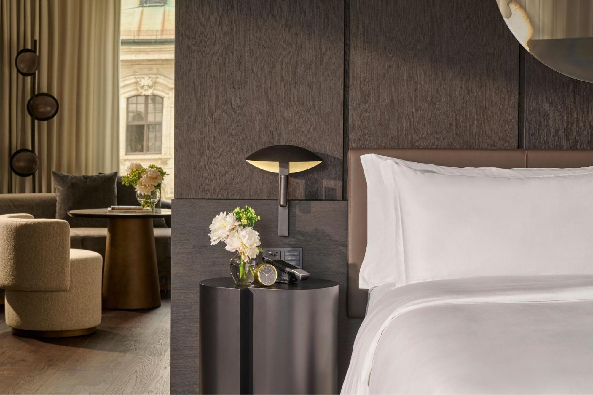Executive Large King Room Street View