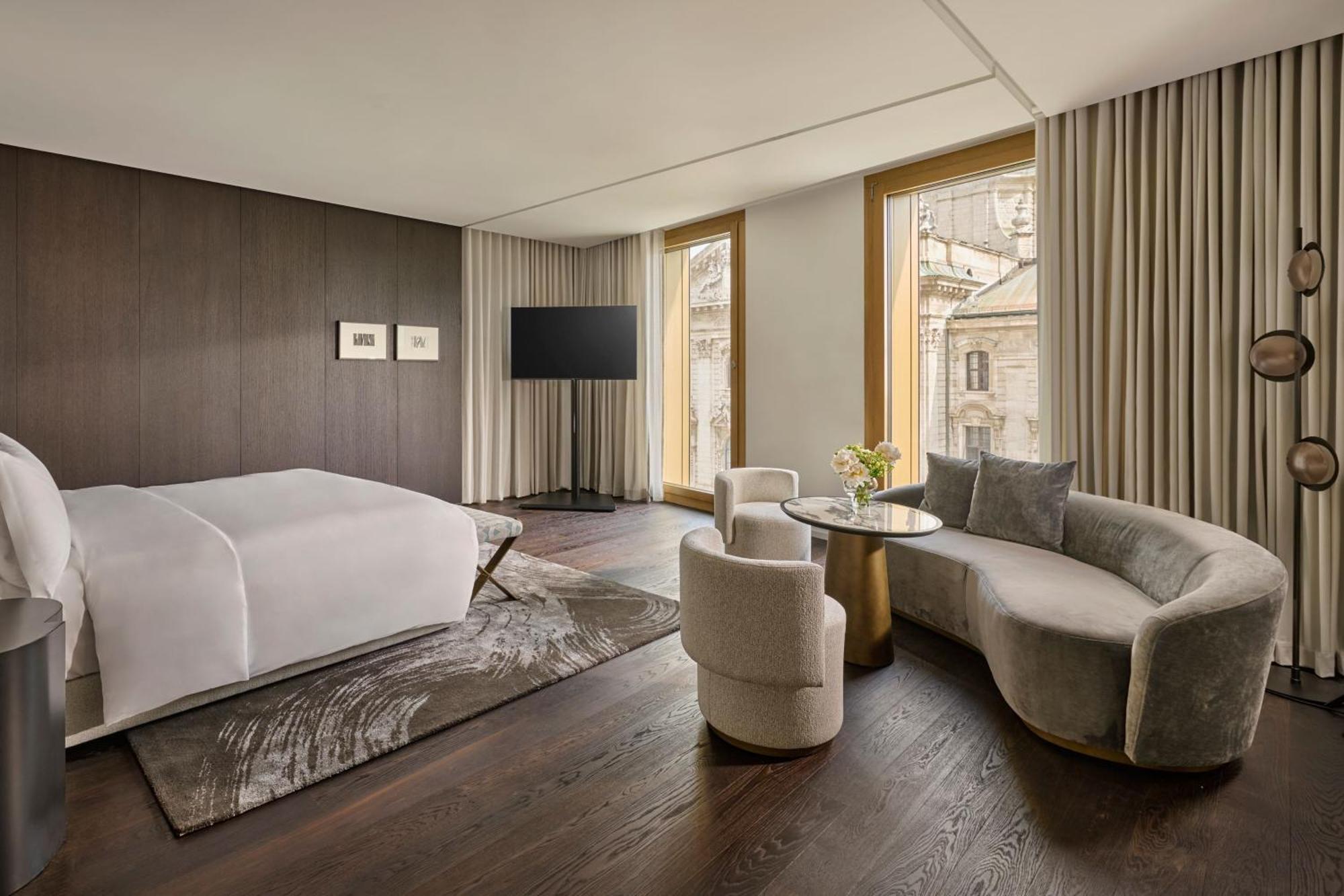 One-Bedroom Junior Suite