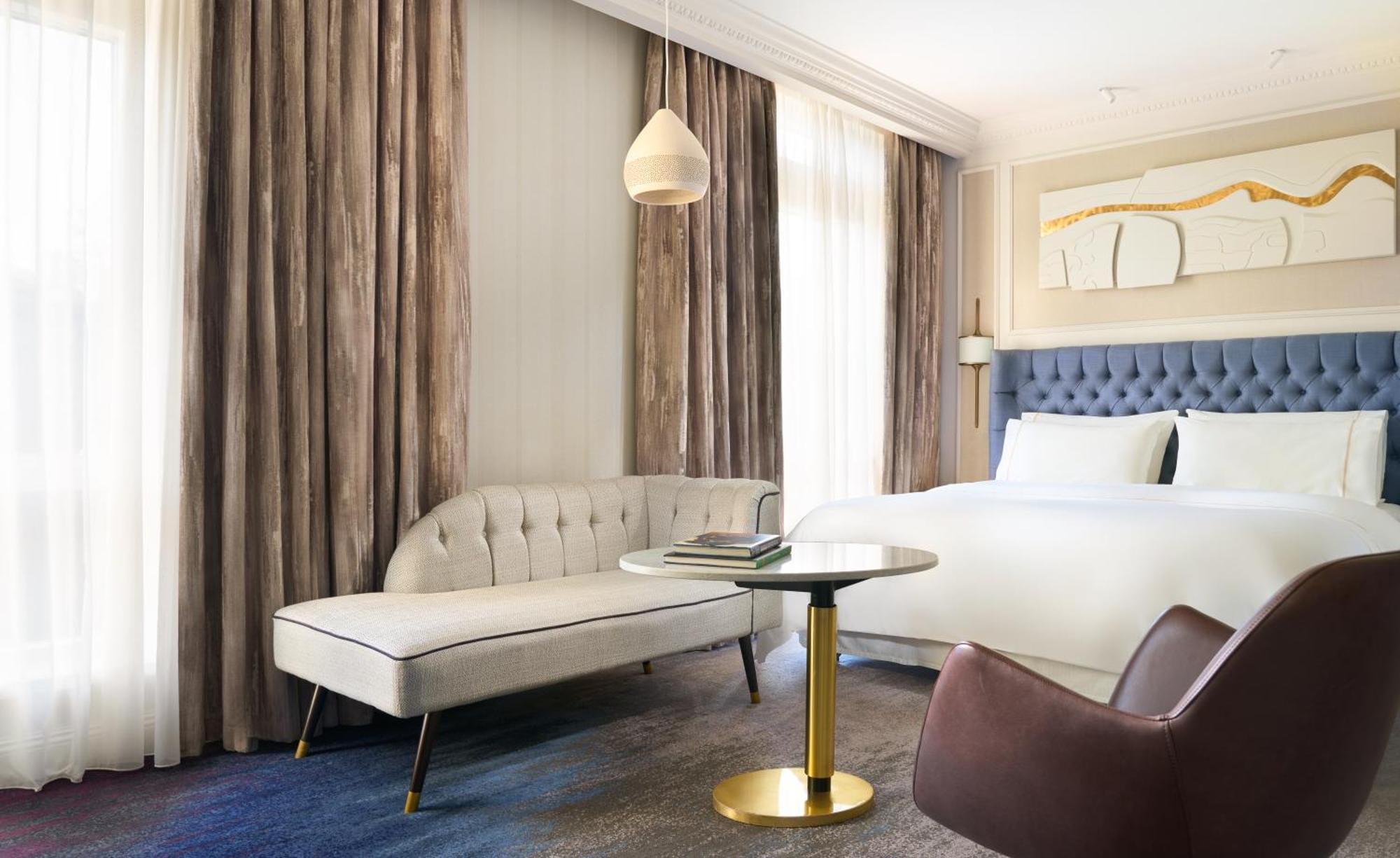 Superior Heritage Deluxe King Room City View