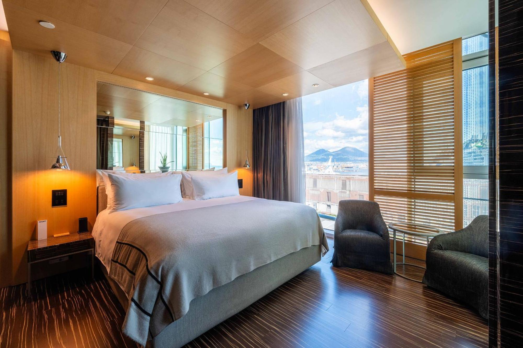 Grand Suite Harbour View,1615652234:JPEG
