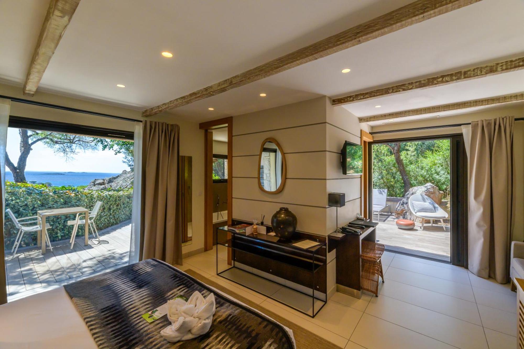 Suite Junior - Vue sur Mer (2 Adultes)