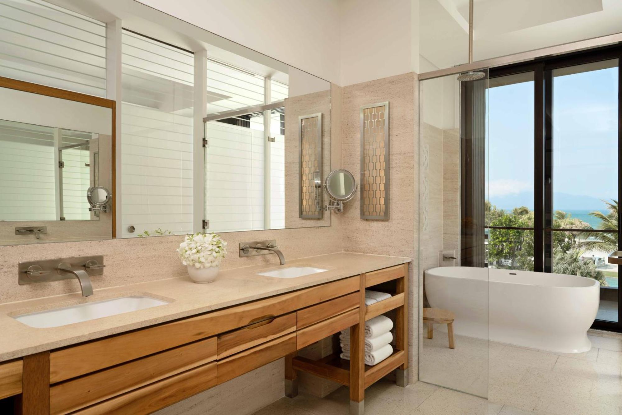 1 King Bed Ocean View Daily Guest Activities
