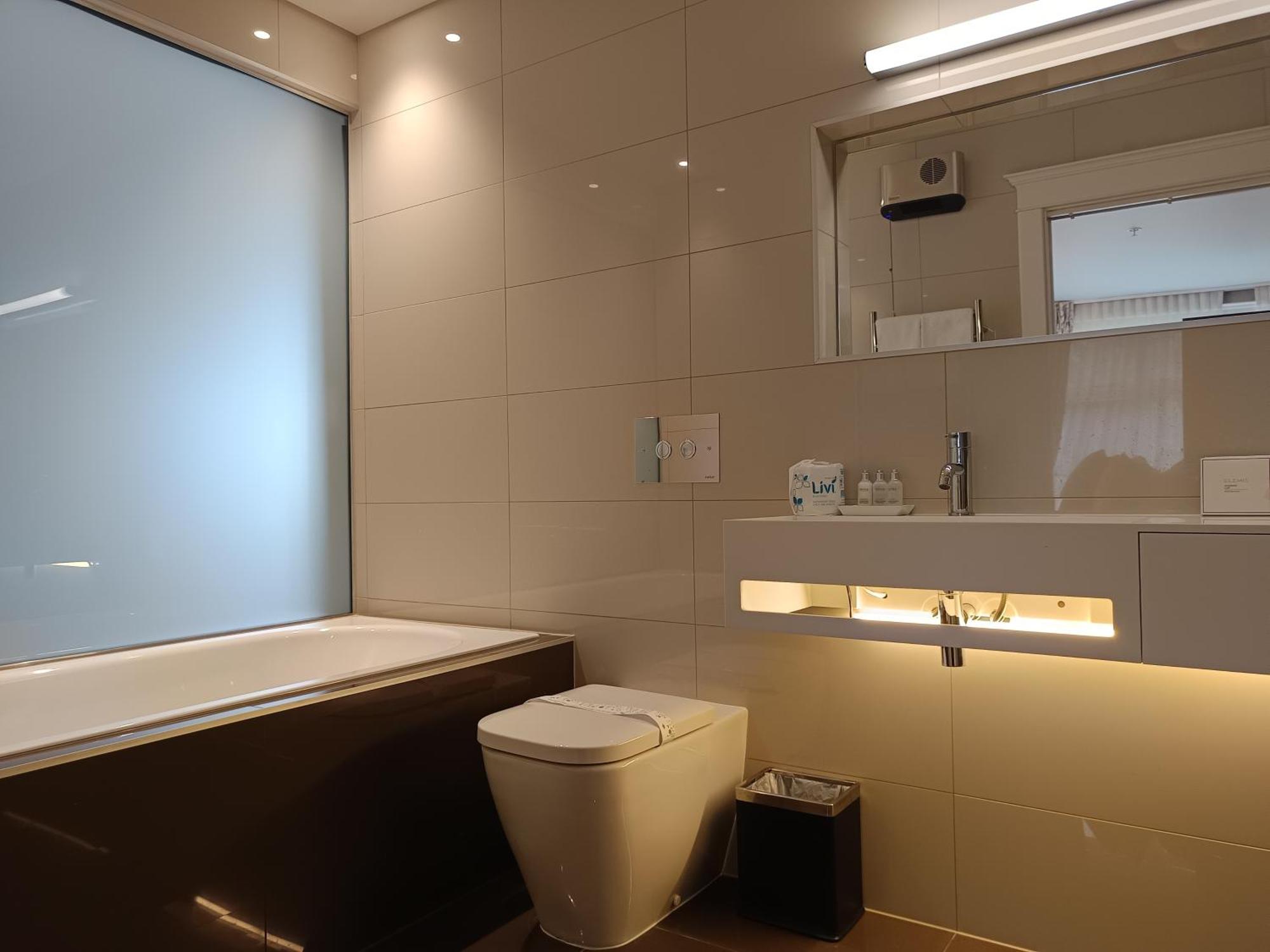 Superior Suite,1773279324:JPEG