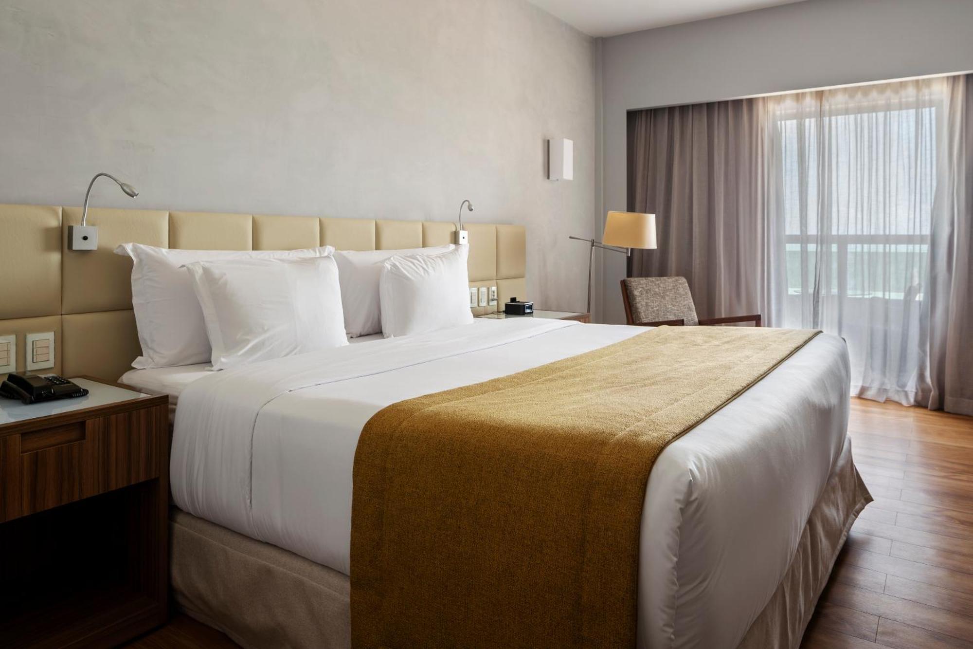 Deluxe Double or Twin Room with Frontal Sea View,1616419710:JPEG