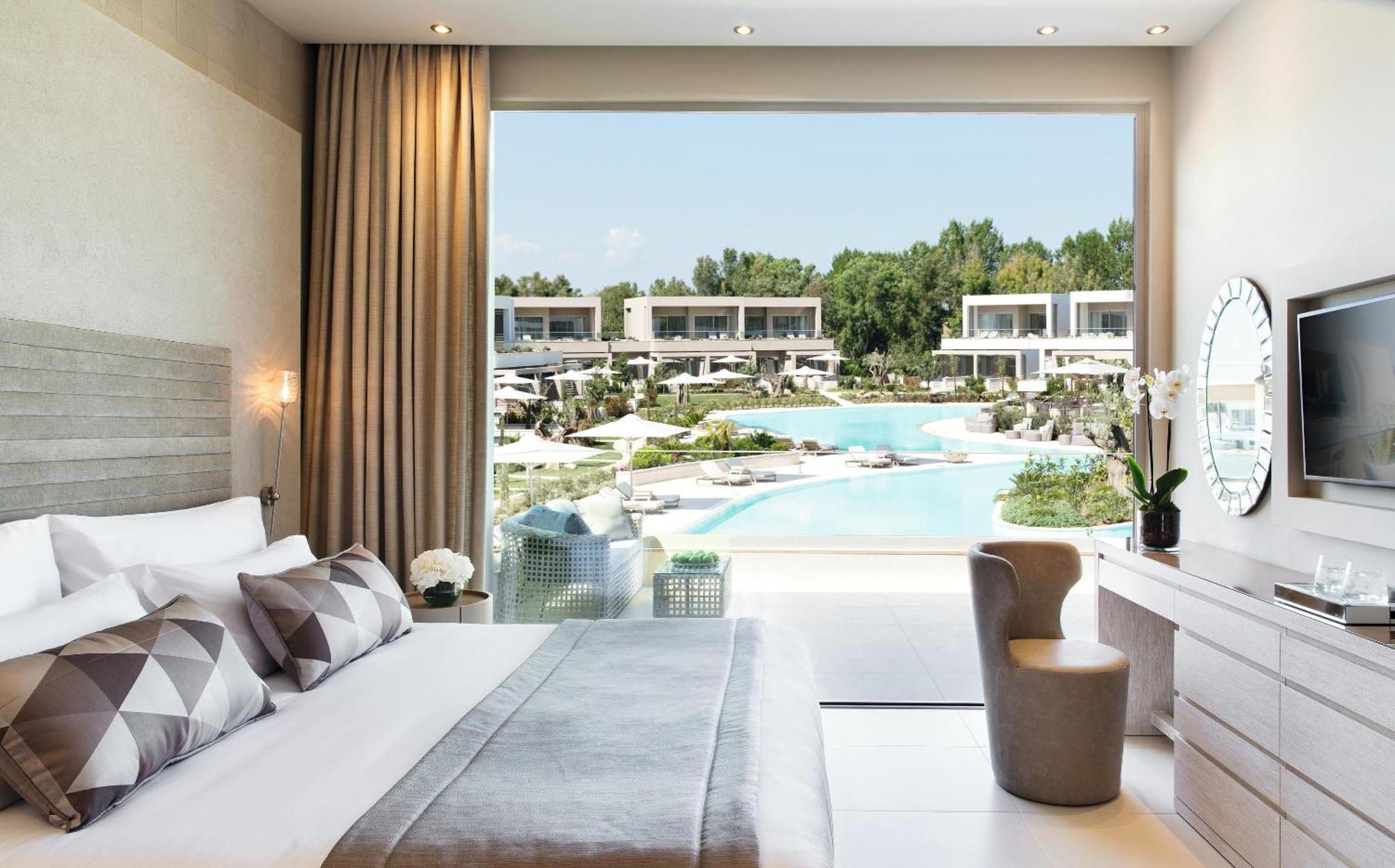 One Bedroom Suite Grand Balcony Pool View