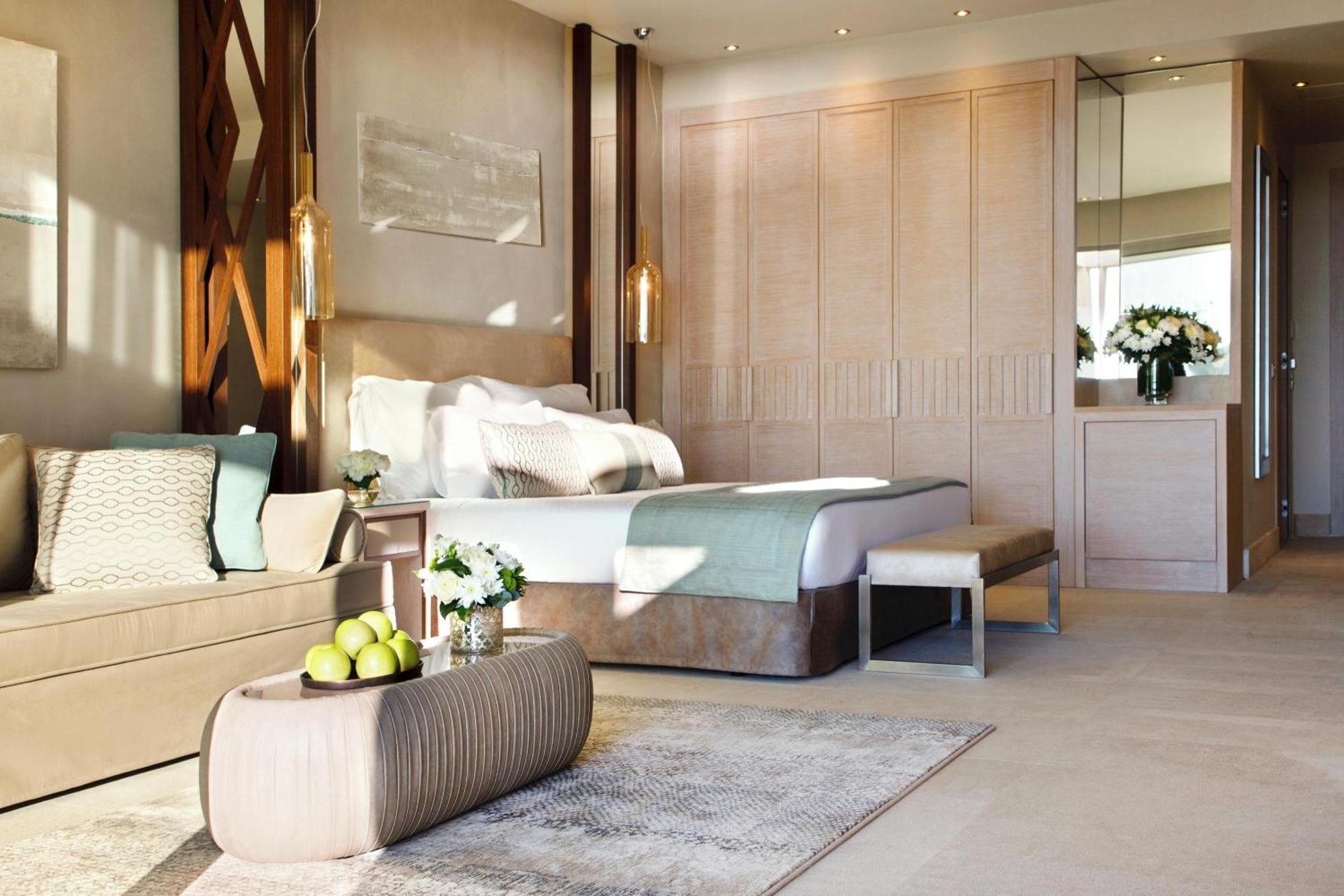 Deluxe Junior Suite Private Garden Side Sea View