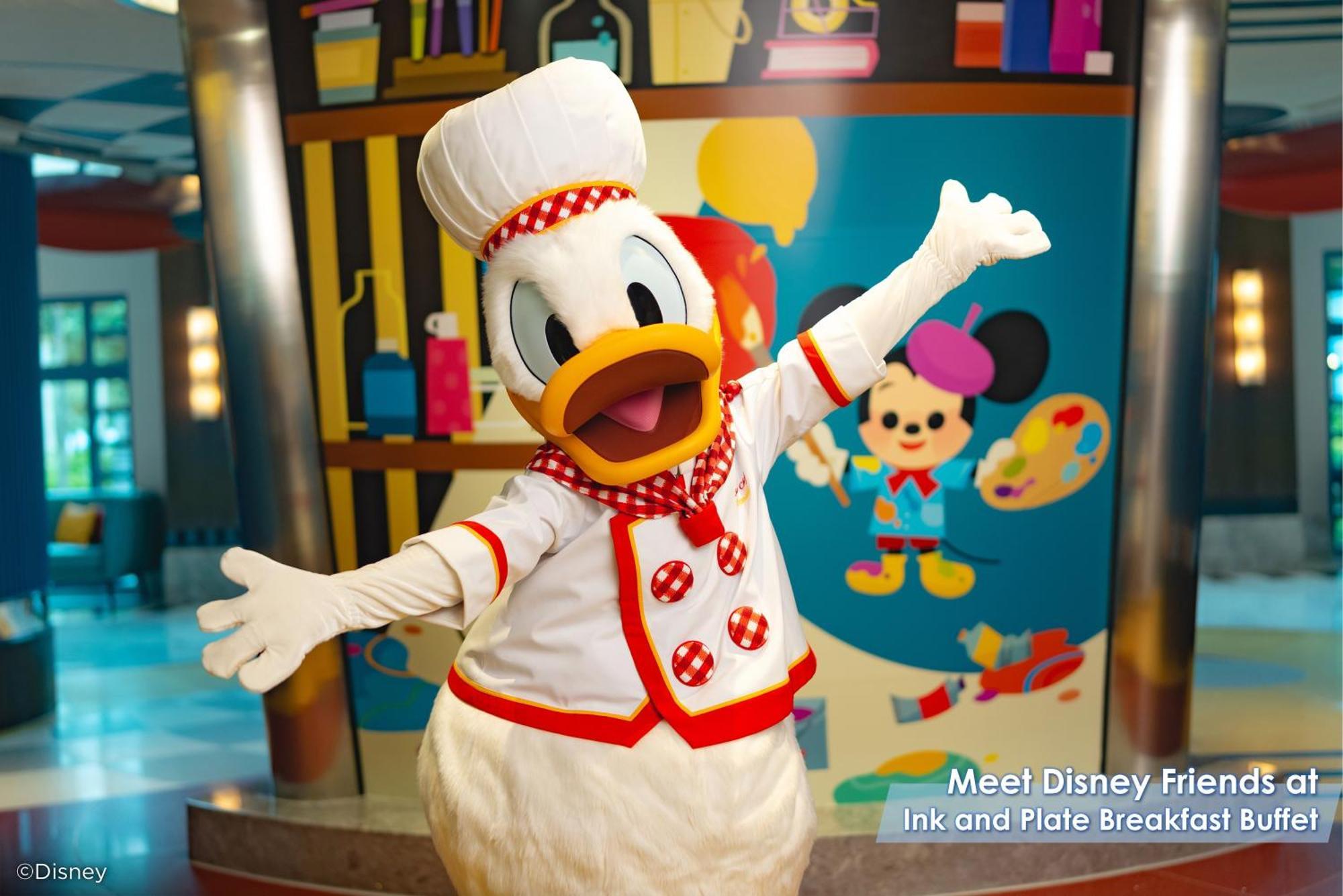 "Mickey Friends" Standard Room King Bed or Two Double Beds