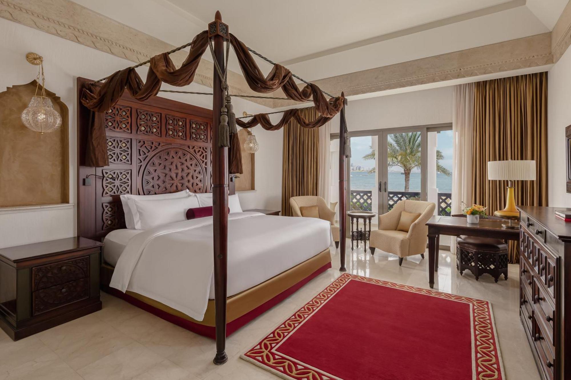 Deluxe Sea View Room Guest room 1 King Sea view