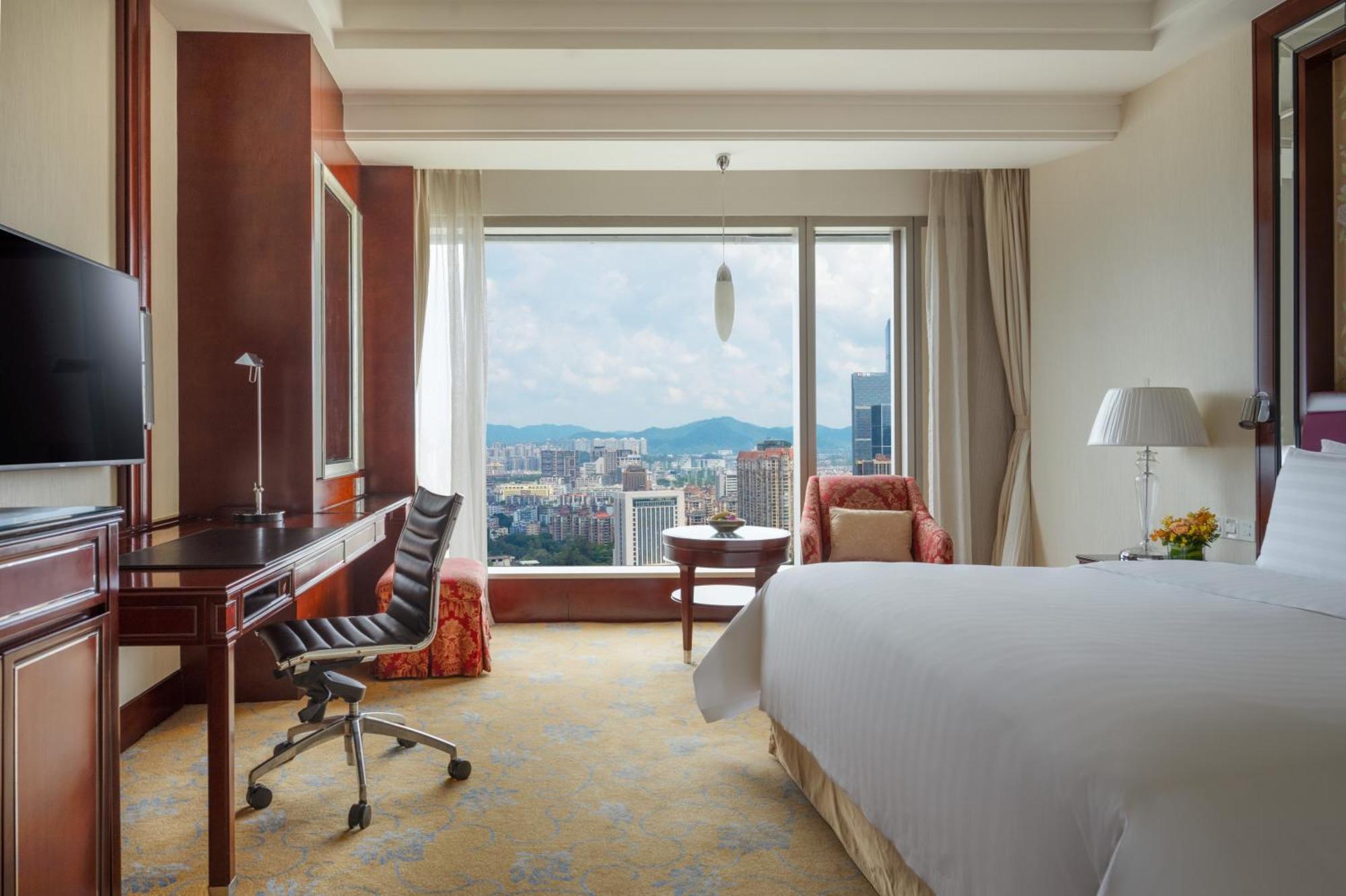 Deluxe King Room Riverview