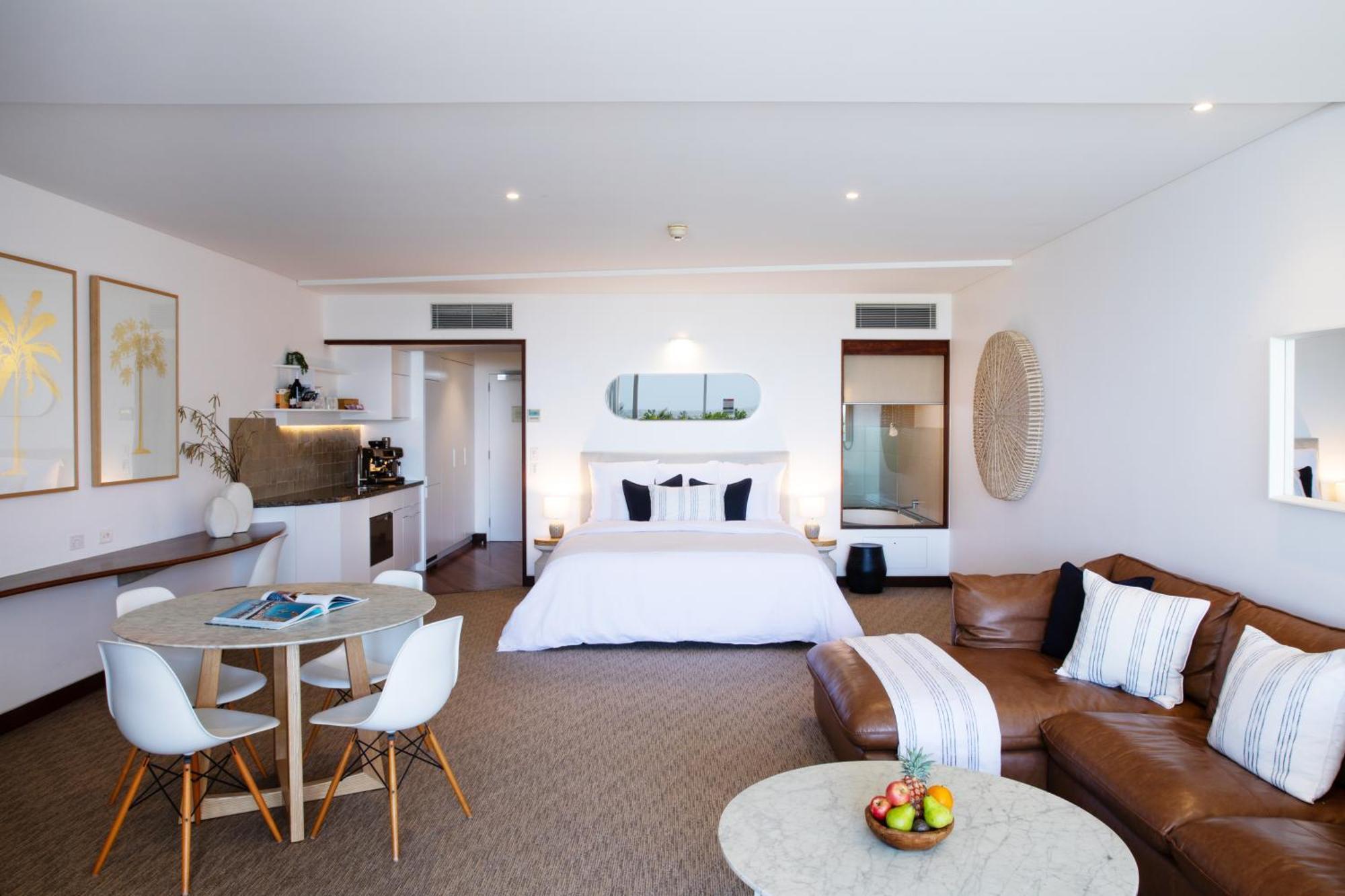 Studio Plunge Pool Beach Front
