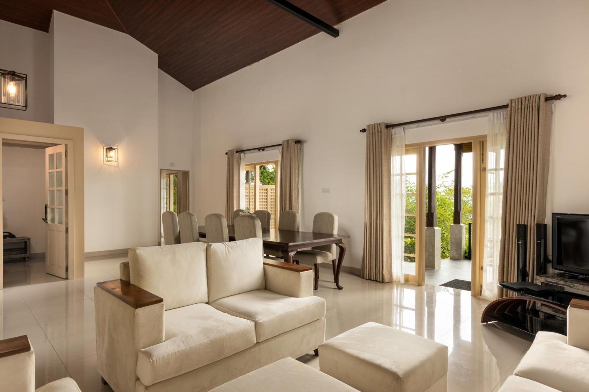 Forest Villa Mountain View Complimentary Nature Trek