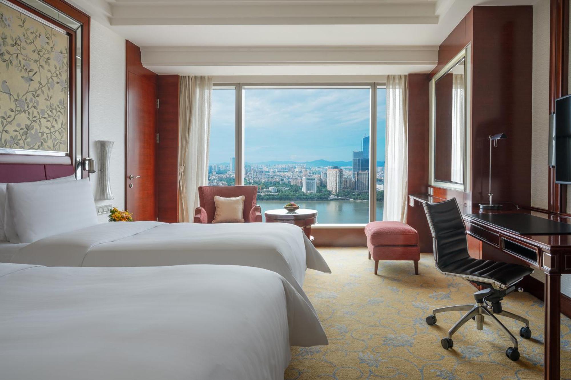Horizon Deluxe Twin Room Riverview