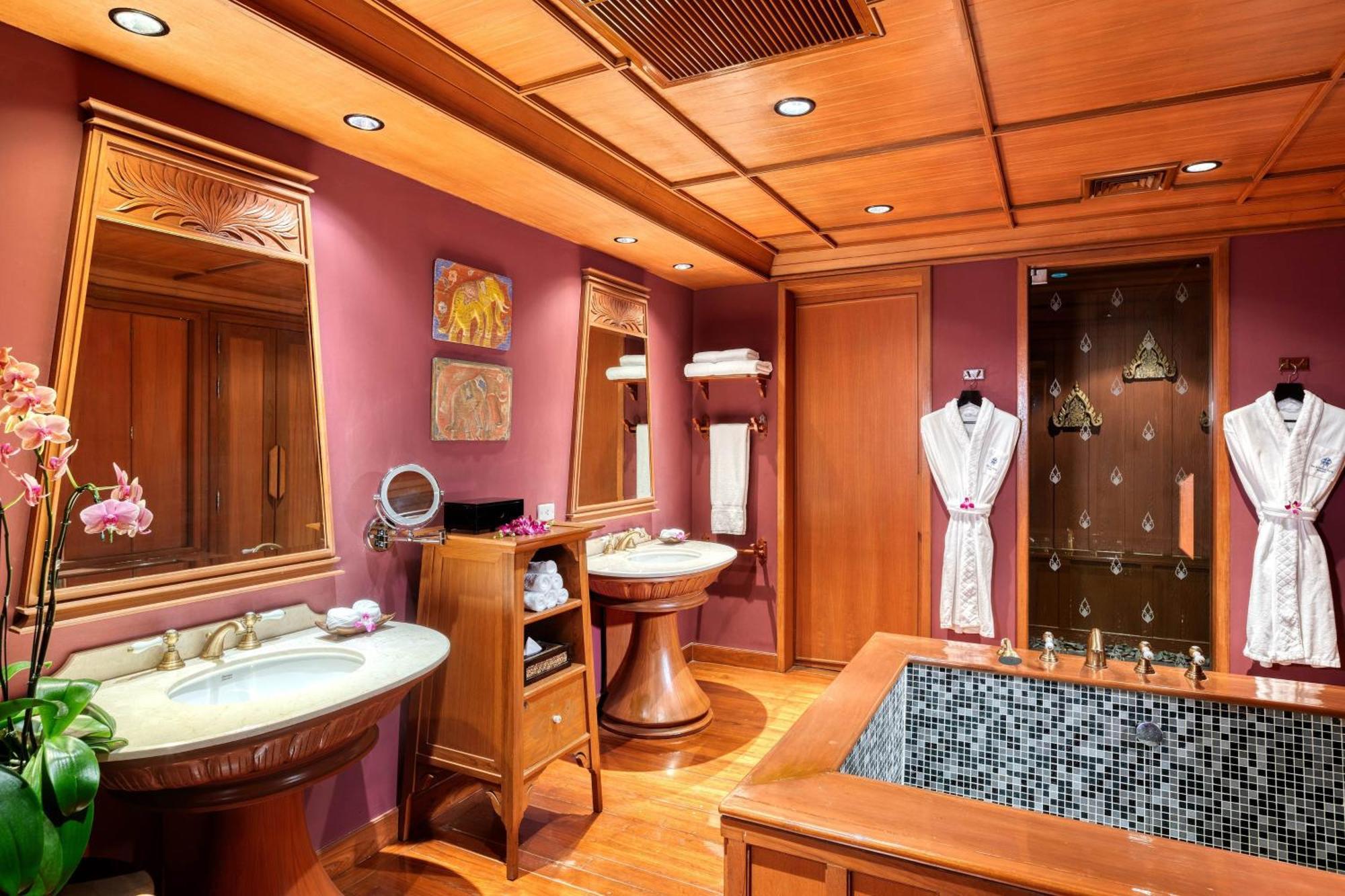 Ruen Thai Club lounge access 2 Bedroom Suite City view,1618829837:JPEG