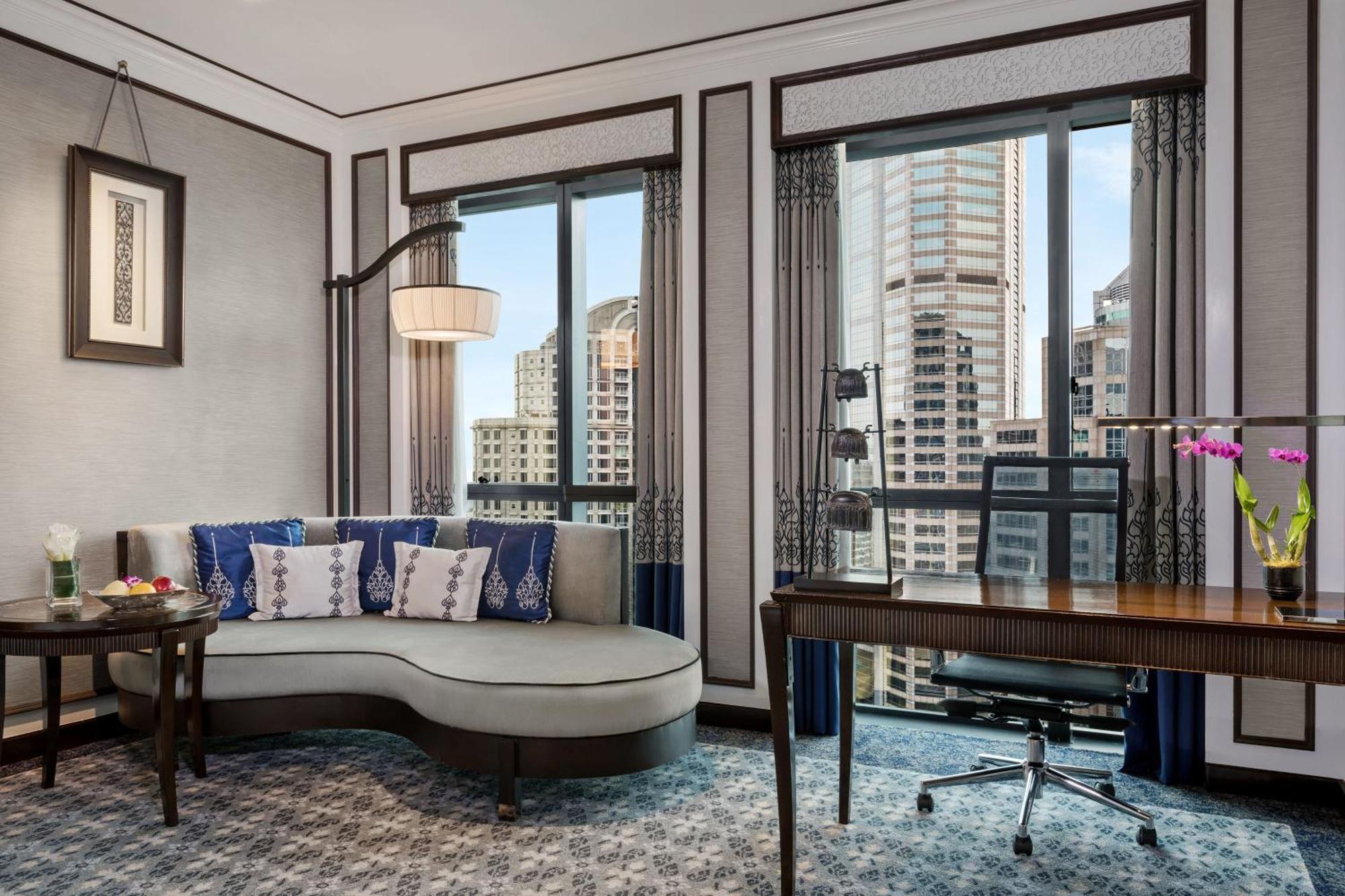 Royal Room 1 King City view