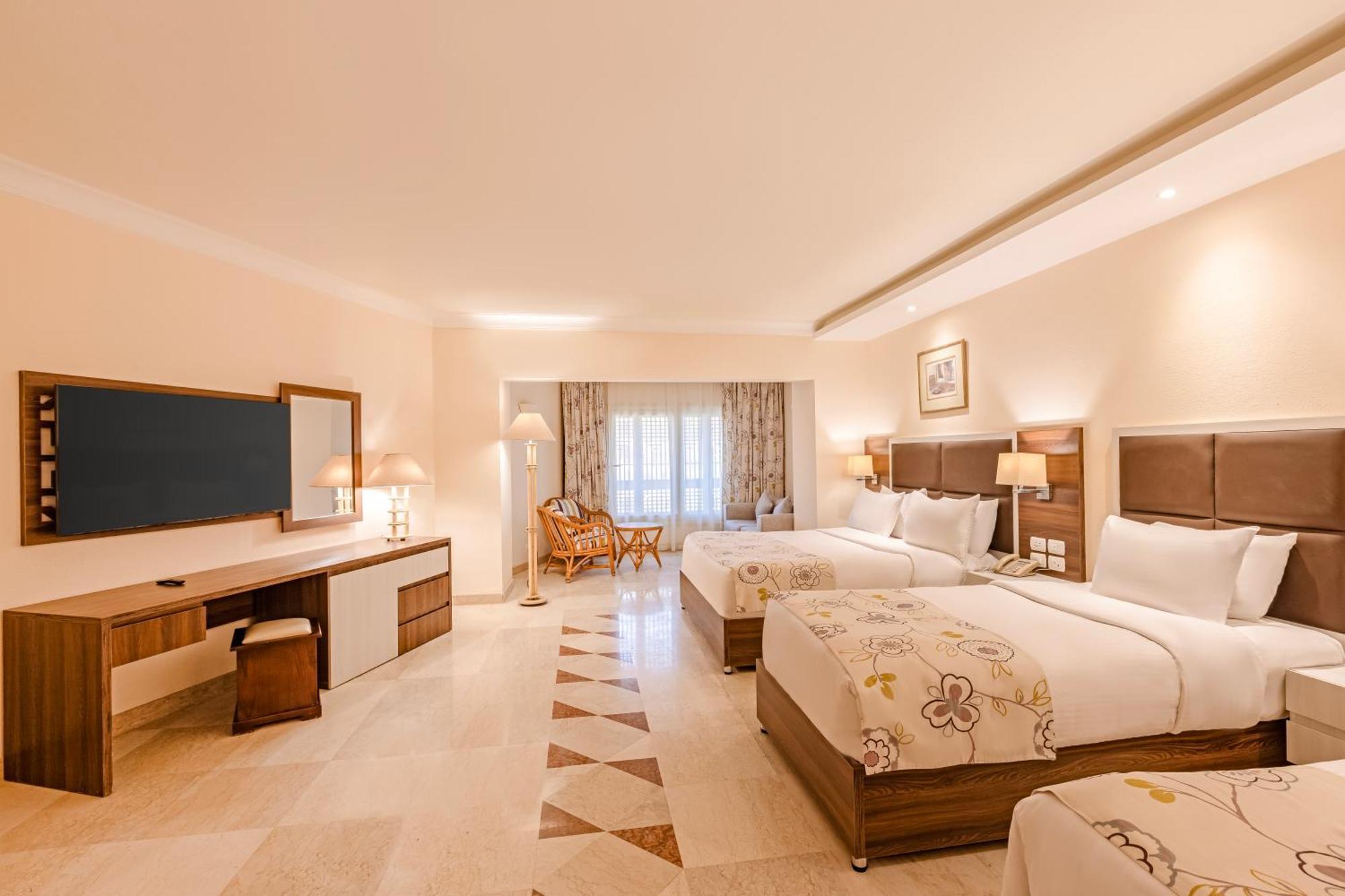 Chambre Familiale avec Vue Mer Partielle
