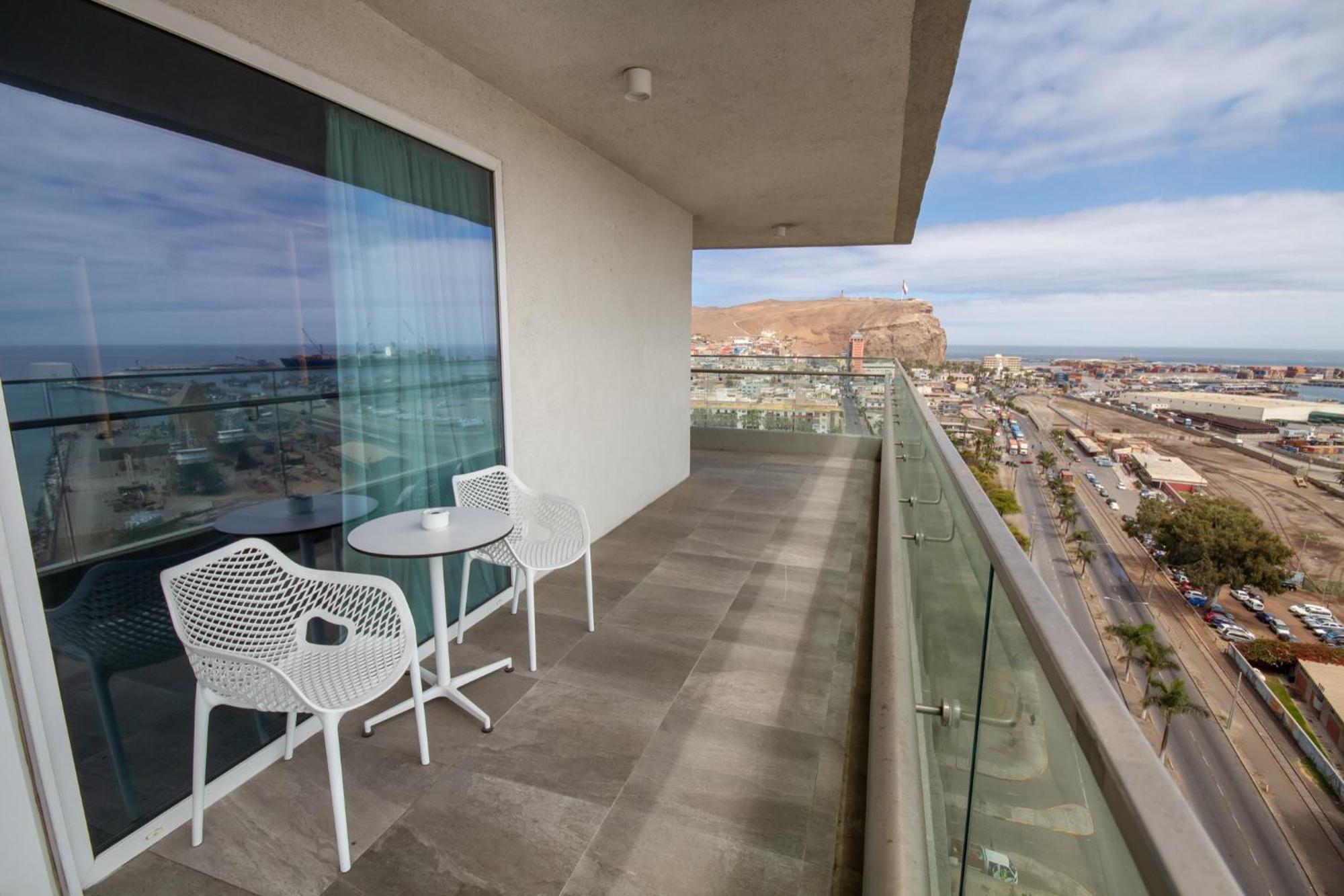Double Room with Balcony and Sea View