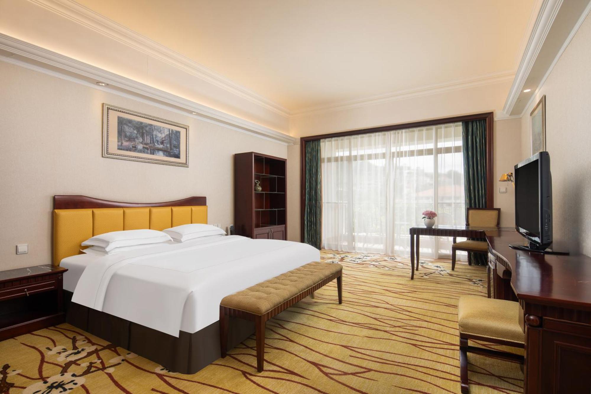 Superior Queen Room