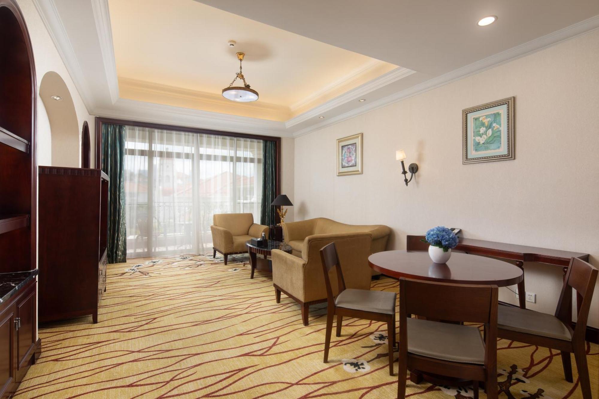 Superior Suite