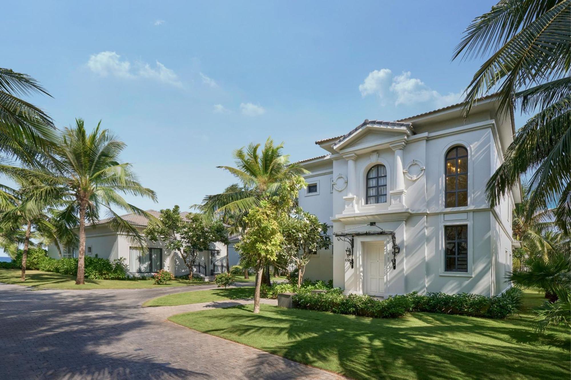 Three-Bedroom Premier Villa Garden View Private Pool