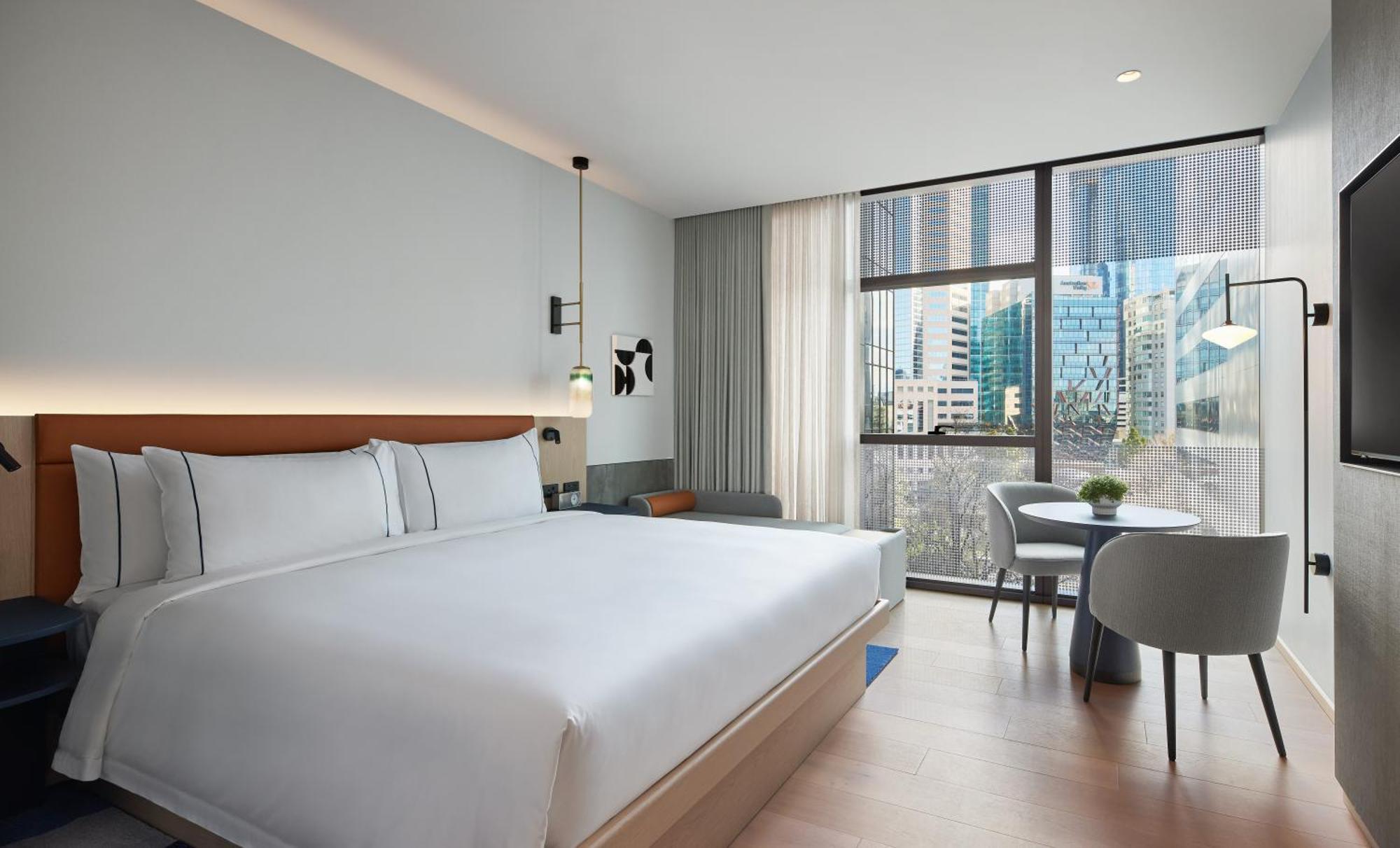 Hotel Room - King,1620531435:JPEG