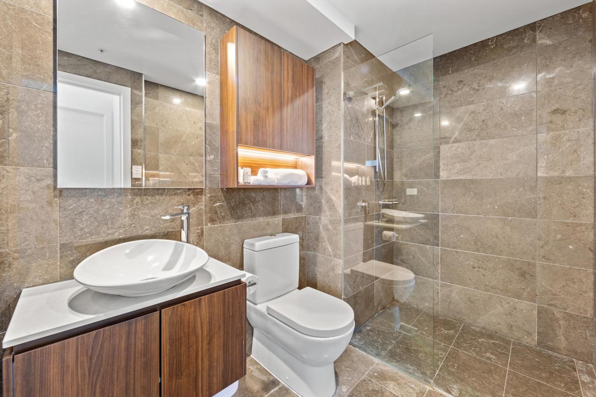 Two Bedroom Two Bathroom City View Apartment