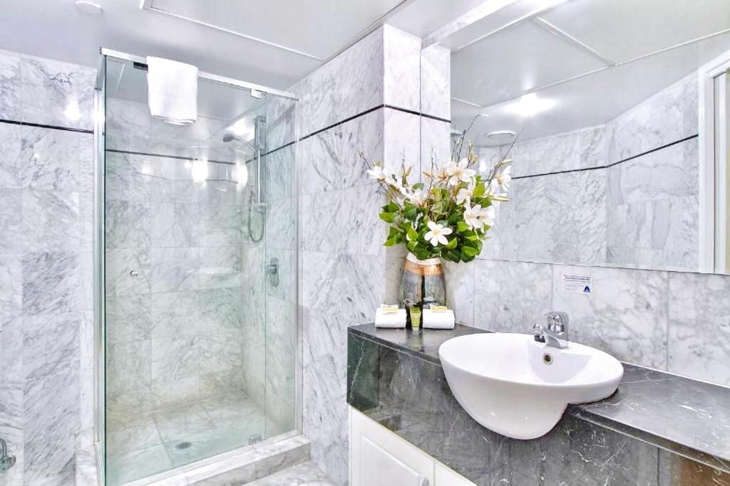 One Bedroom Luxury Apartment,1621415167:JPEG