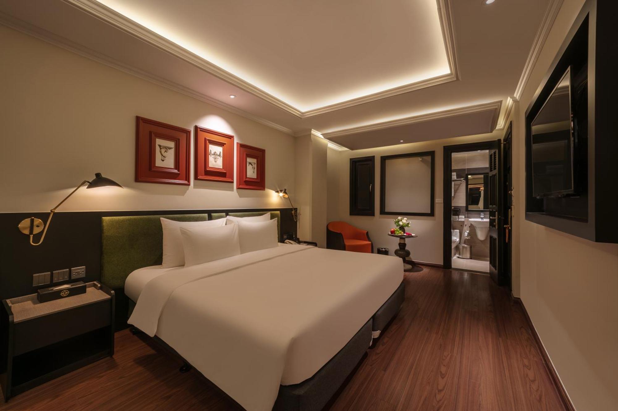 Deluxe Double Room Bathtub No window
