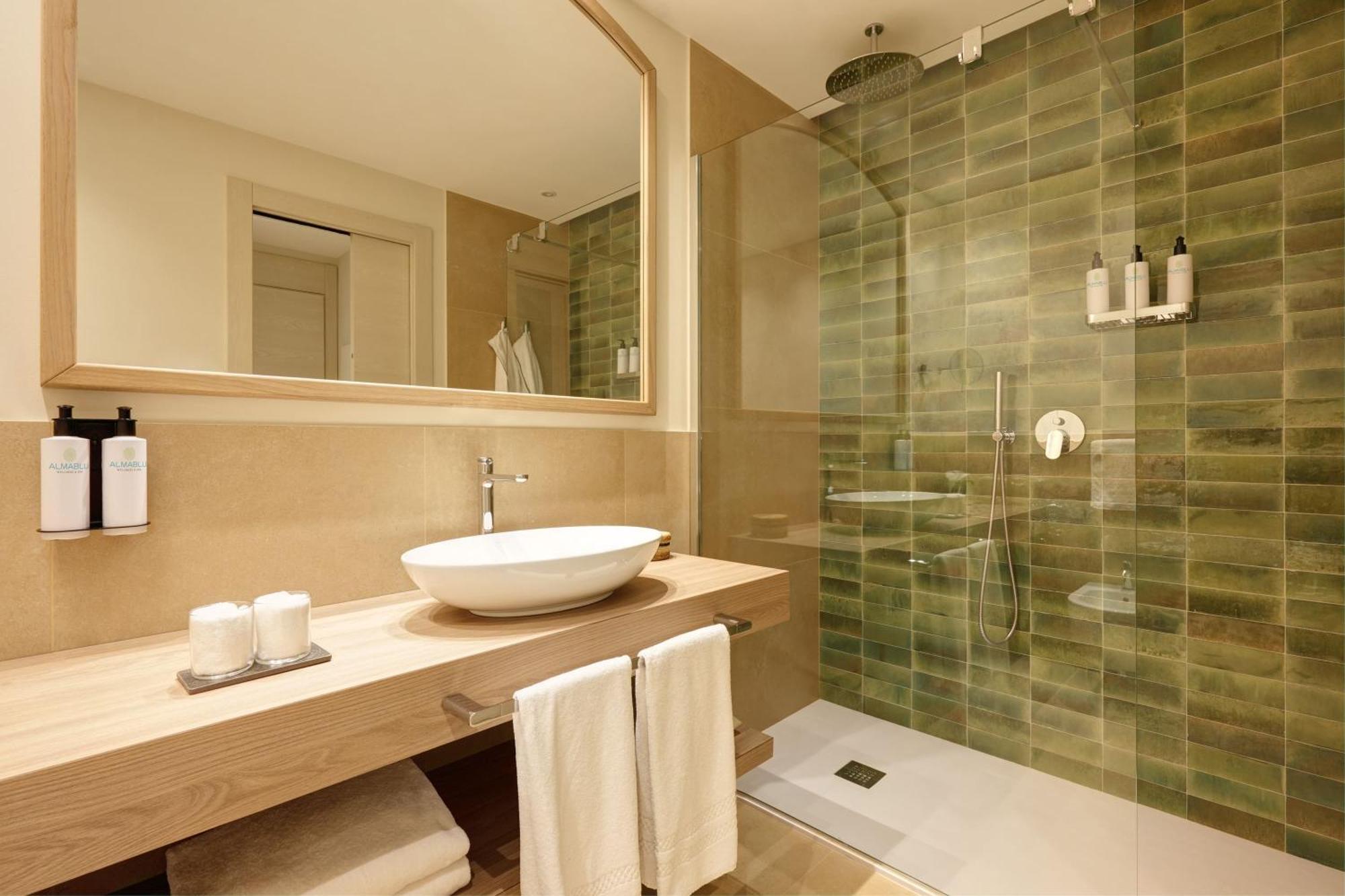 Superior Double Room with Garden View,1623647188:JPEG