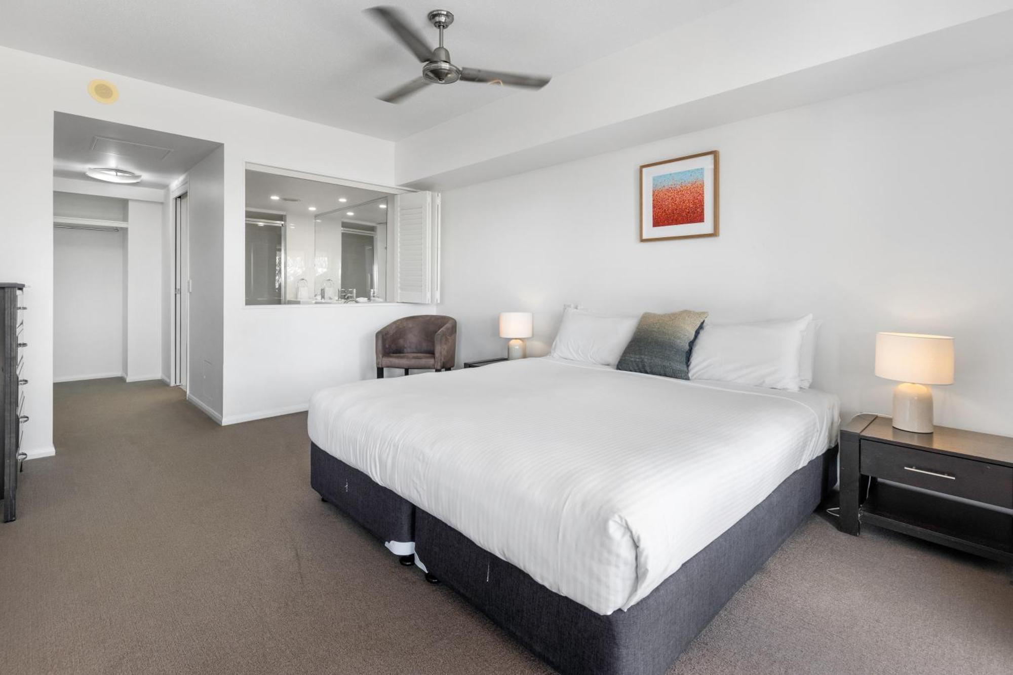 3 Bedroom Courtyard Ocean View Apartment