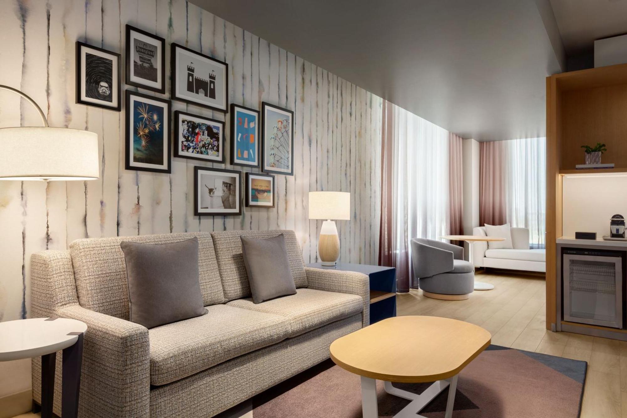 King Suite with Sofa Bed,1623723409:JPEG