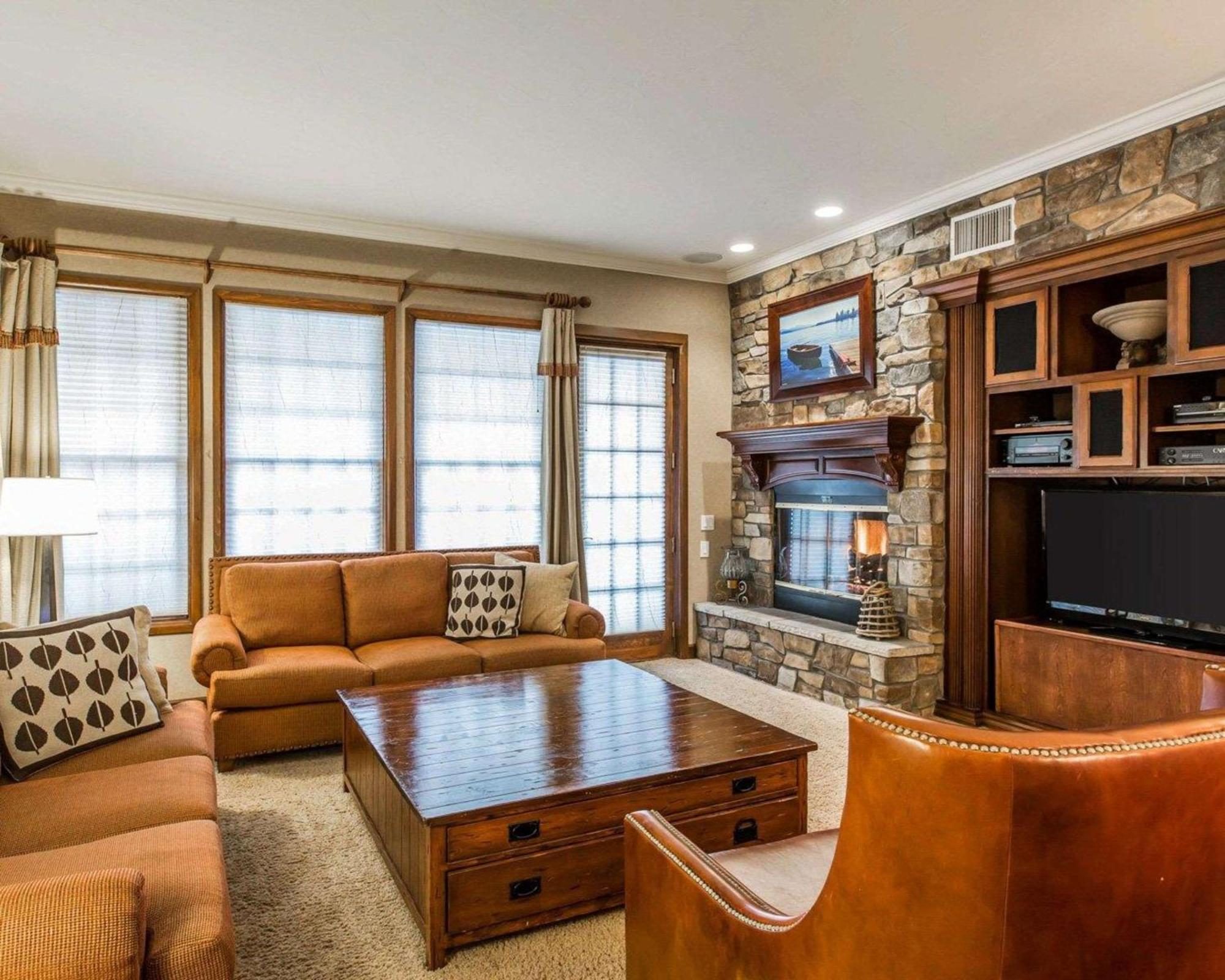 Four-Bedroom Apartment