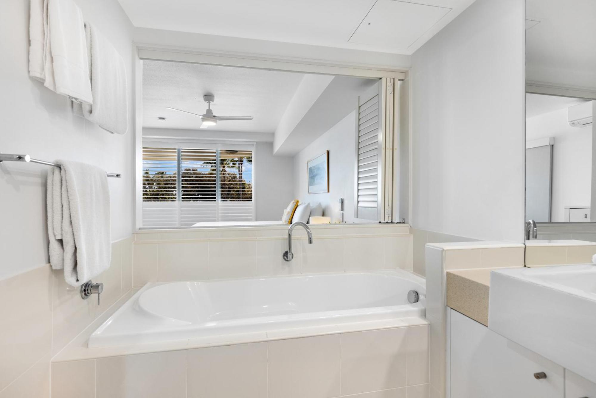 Two-Bedroom Apartment Ocean View