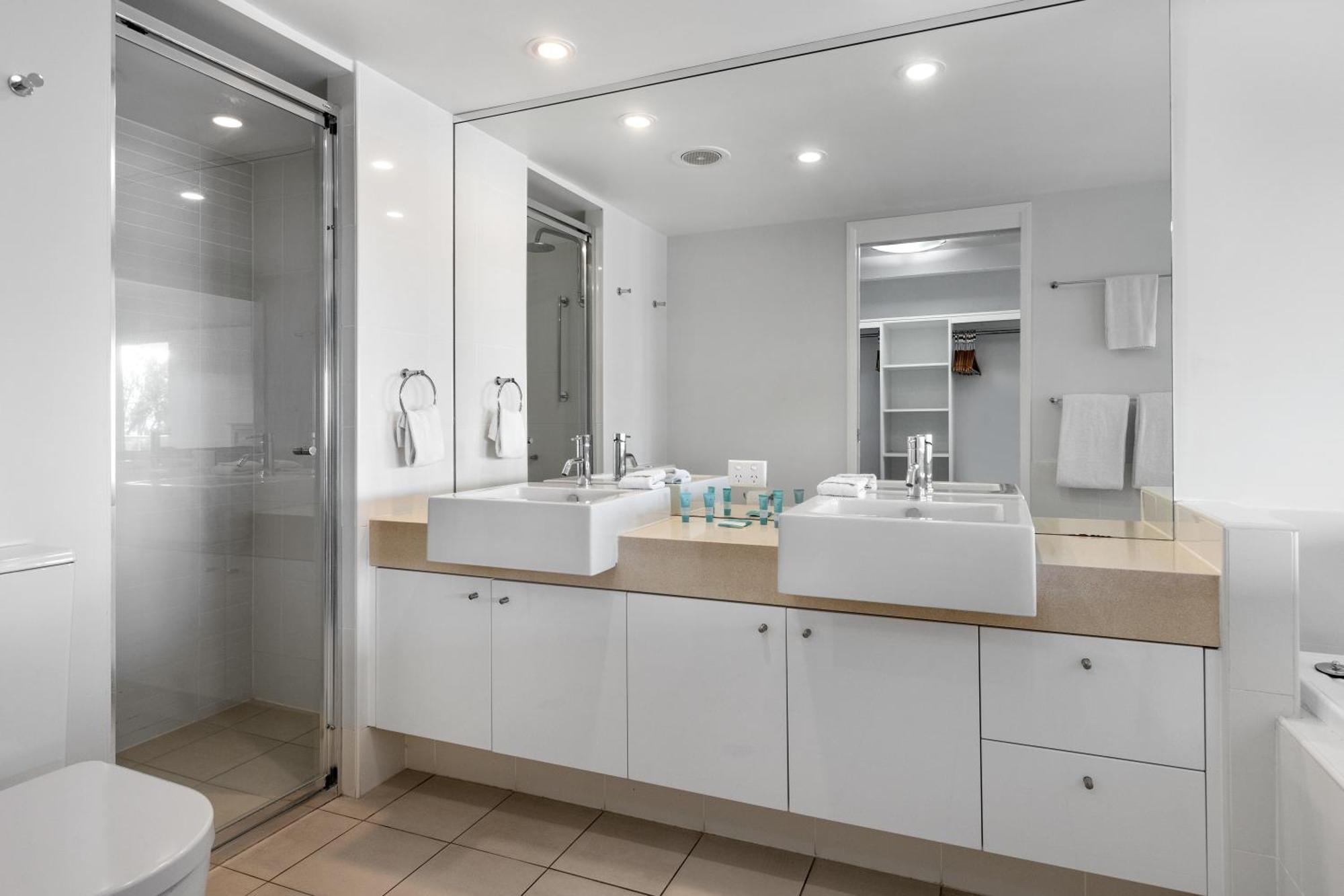 3 Bedroom Apartment Ocean View